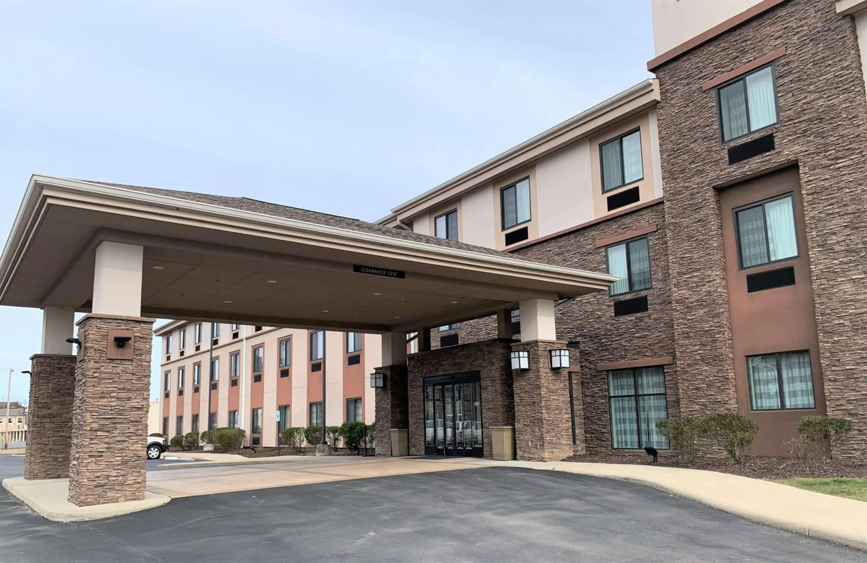 Property Building in Best Western Cambridge