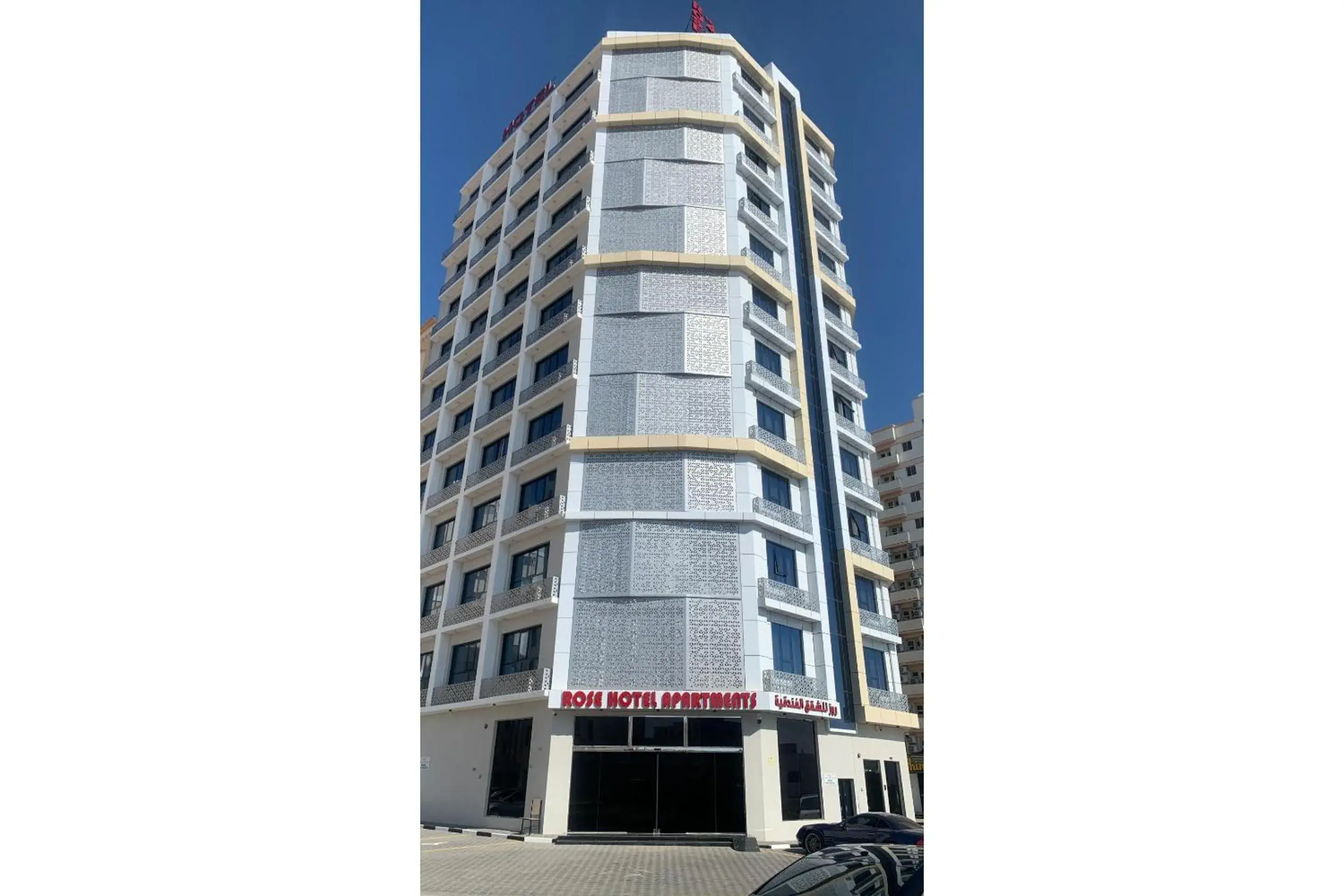 Facade/entrance in OYO Townhouse 156 Rose Hotel Apartments Facade/entrance in OYO Townhouse 156 Rose Hotel Apartments