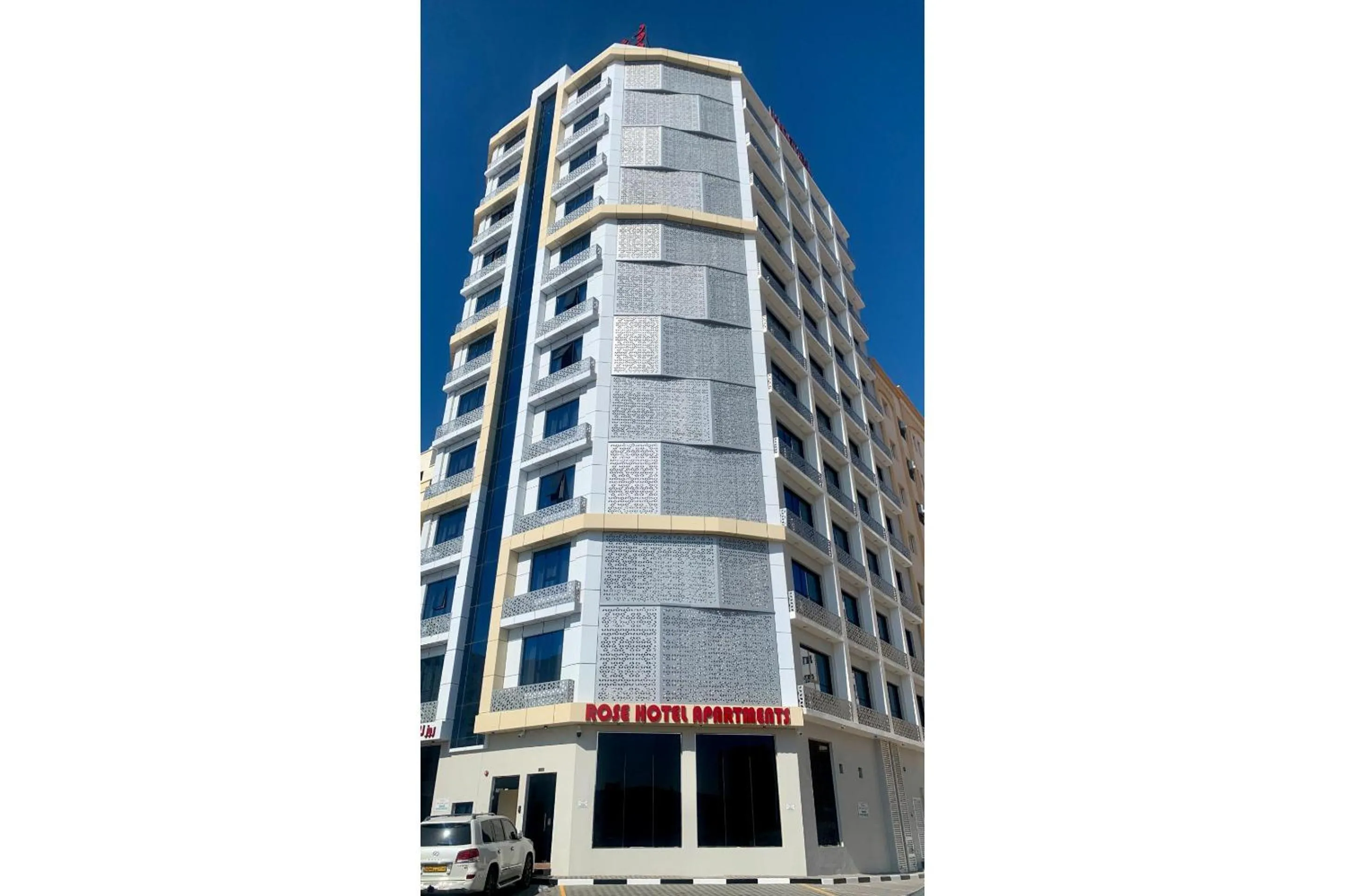 Facade/entrance in OYO Townhouse 156 Rose Hotel Apartments