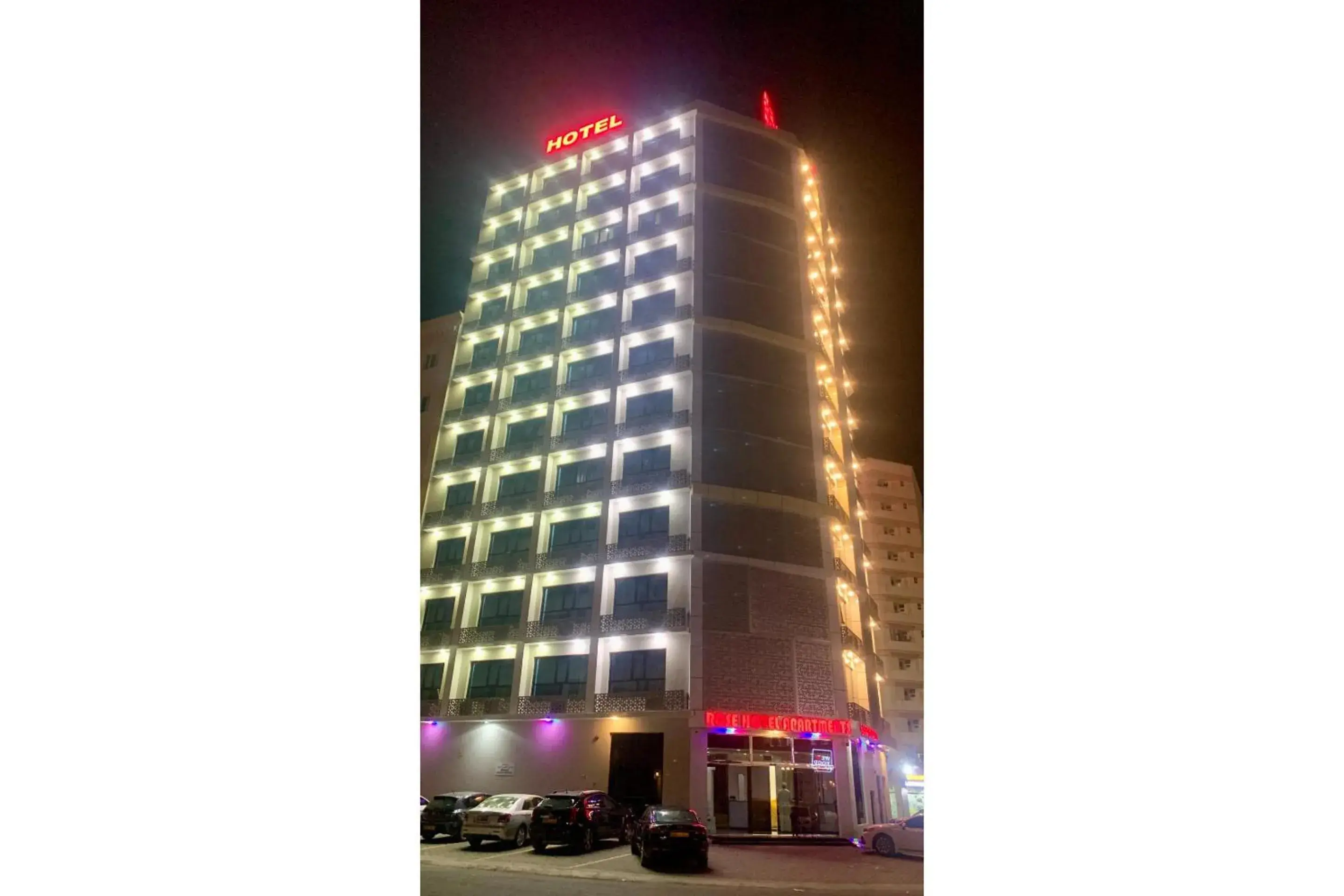 Facade/entrance in OYO Townhouse 156 Rose Hotel Apartments Facade/entrance in OYO Townhouse 156 Rose Hotel Apartments