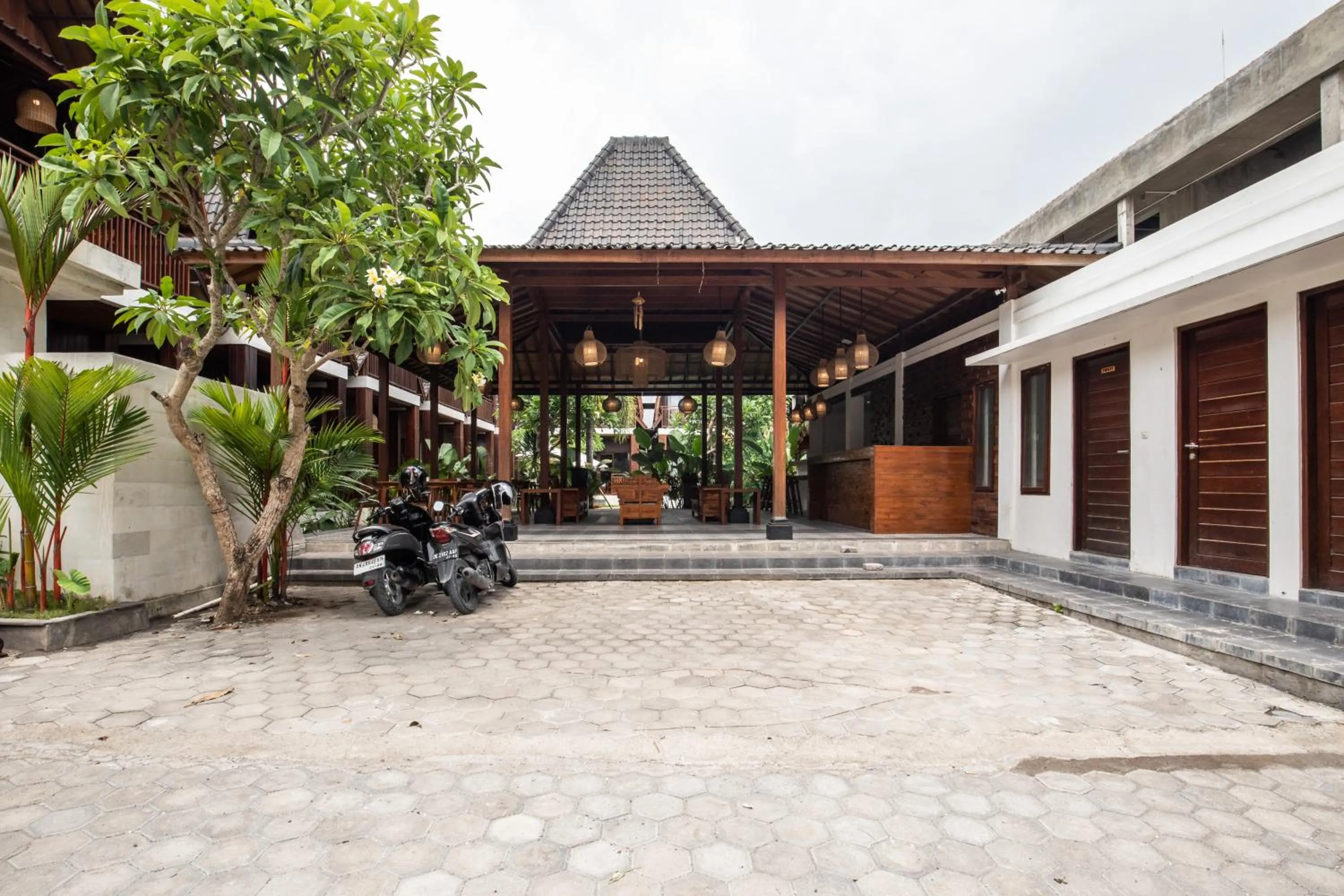 Facade/entrance in DADEKA Canggu