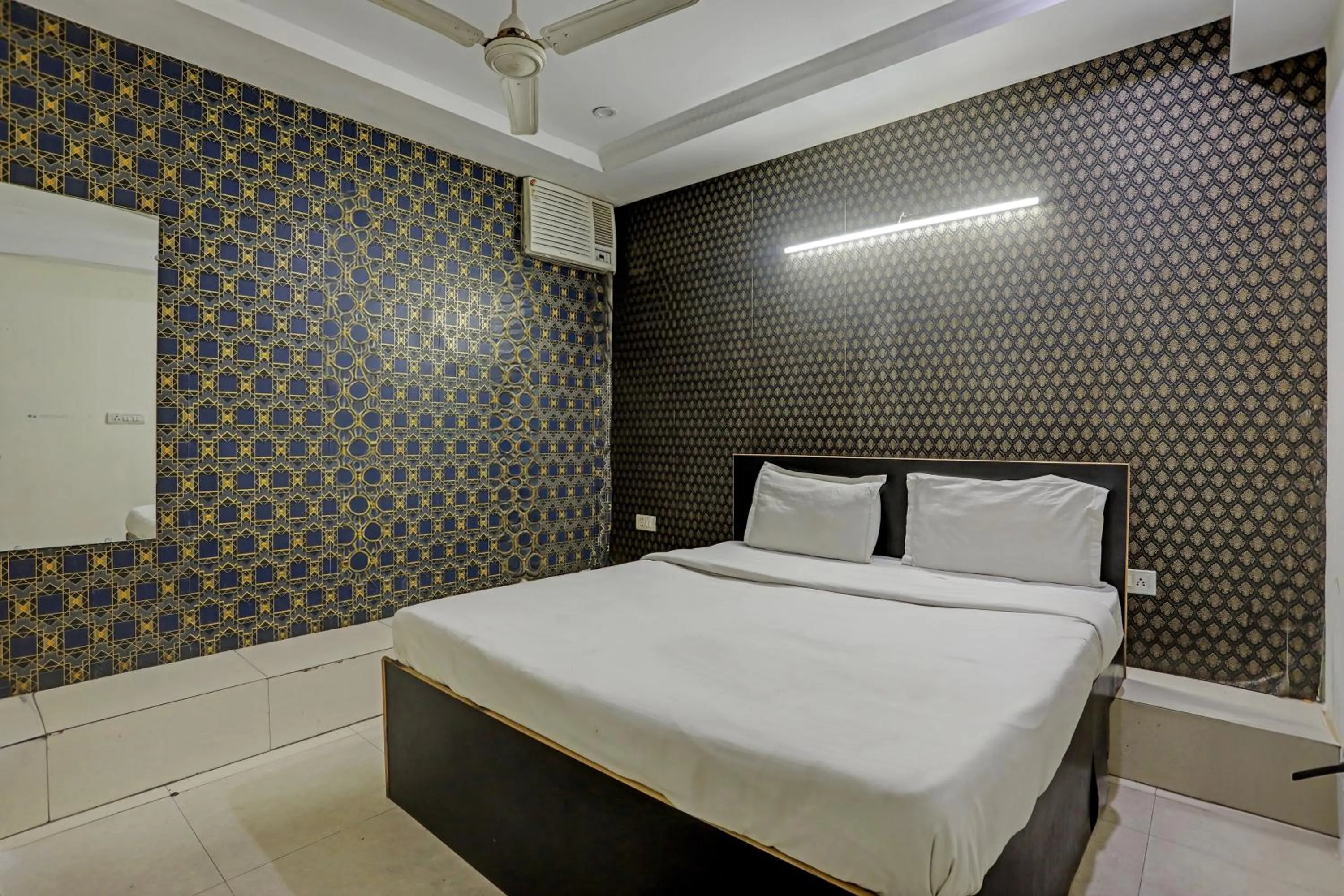 Bedroom, Bed in Hotel O Kanak palace