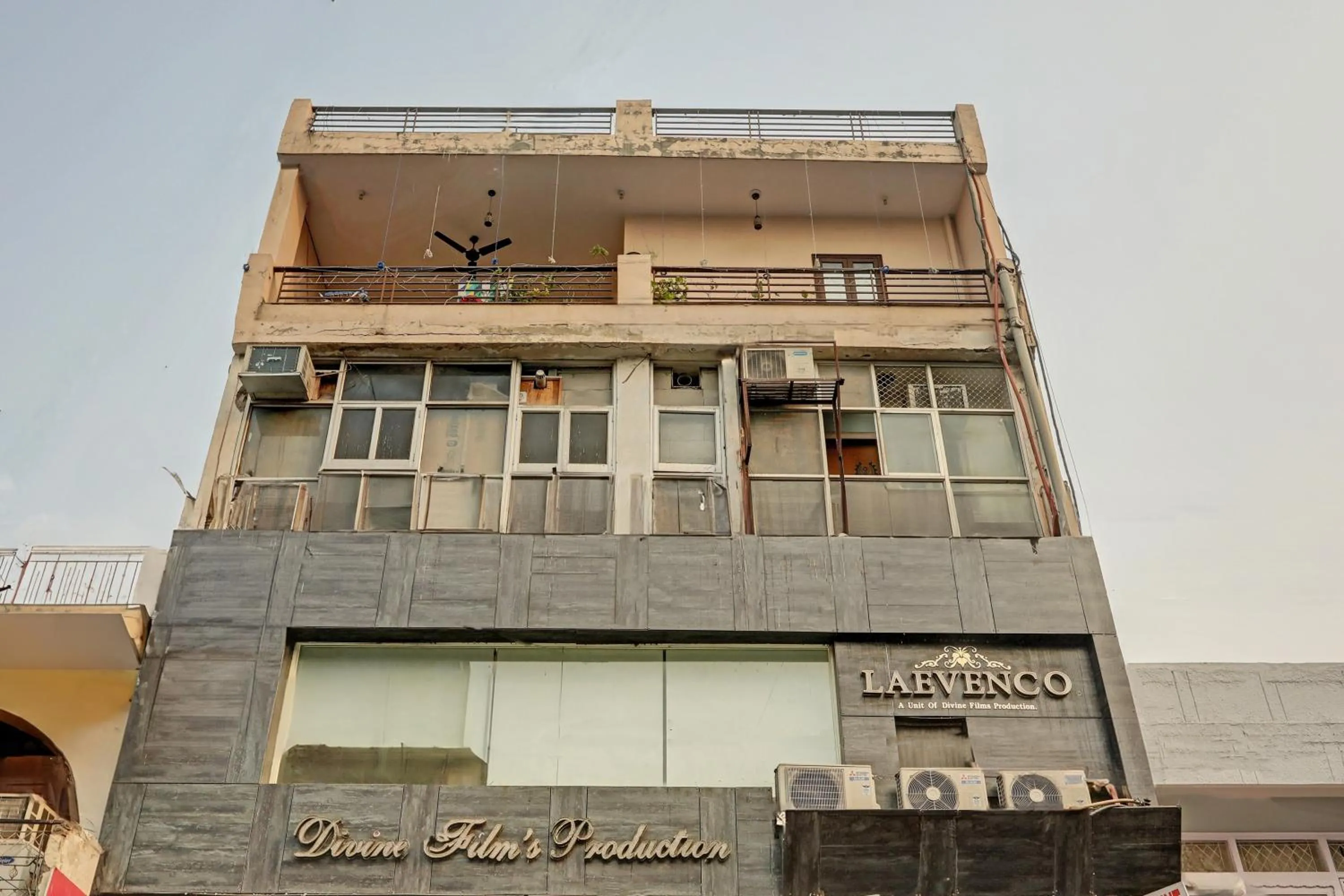 Facade/entrance in Hotel O Kanak palace