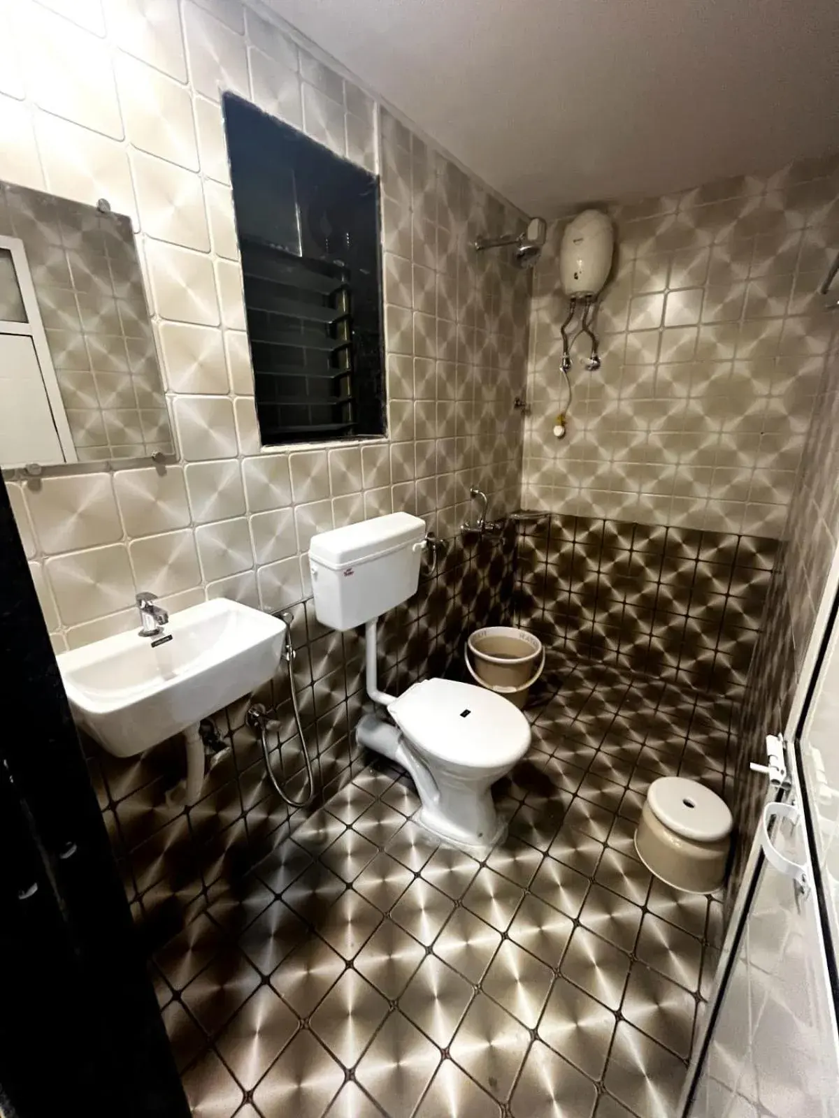 Bathroom in Tarangan Resort Bathroom in Tarangan Resort