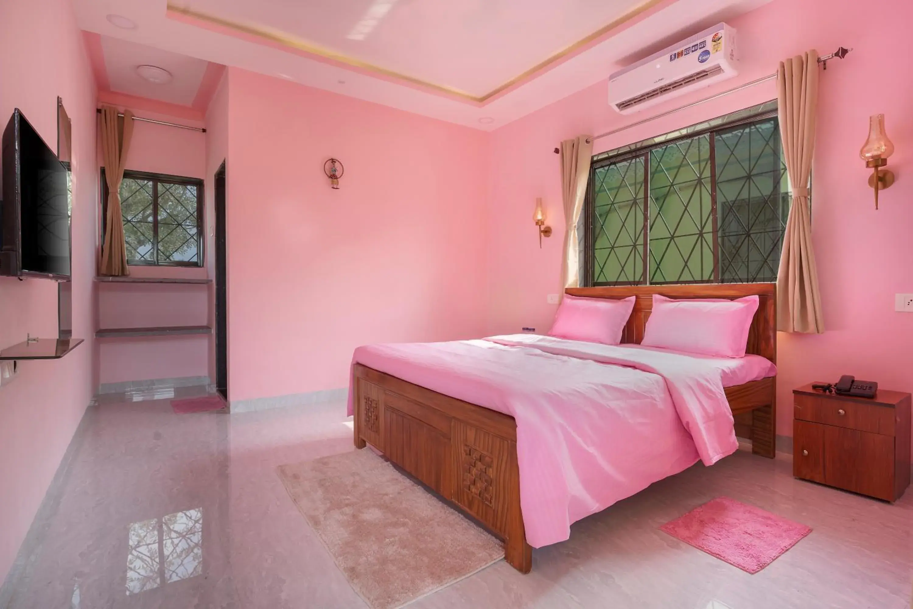 Bedroom, Bed in Tarangan Resort Bedroom, Bed in Tarangan Resort