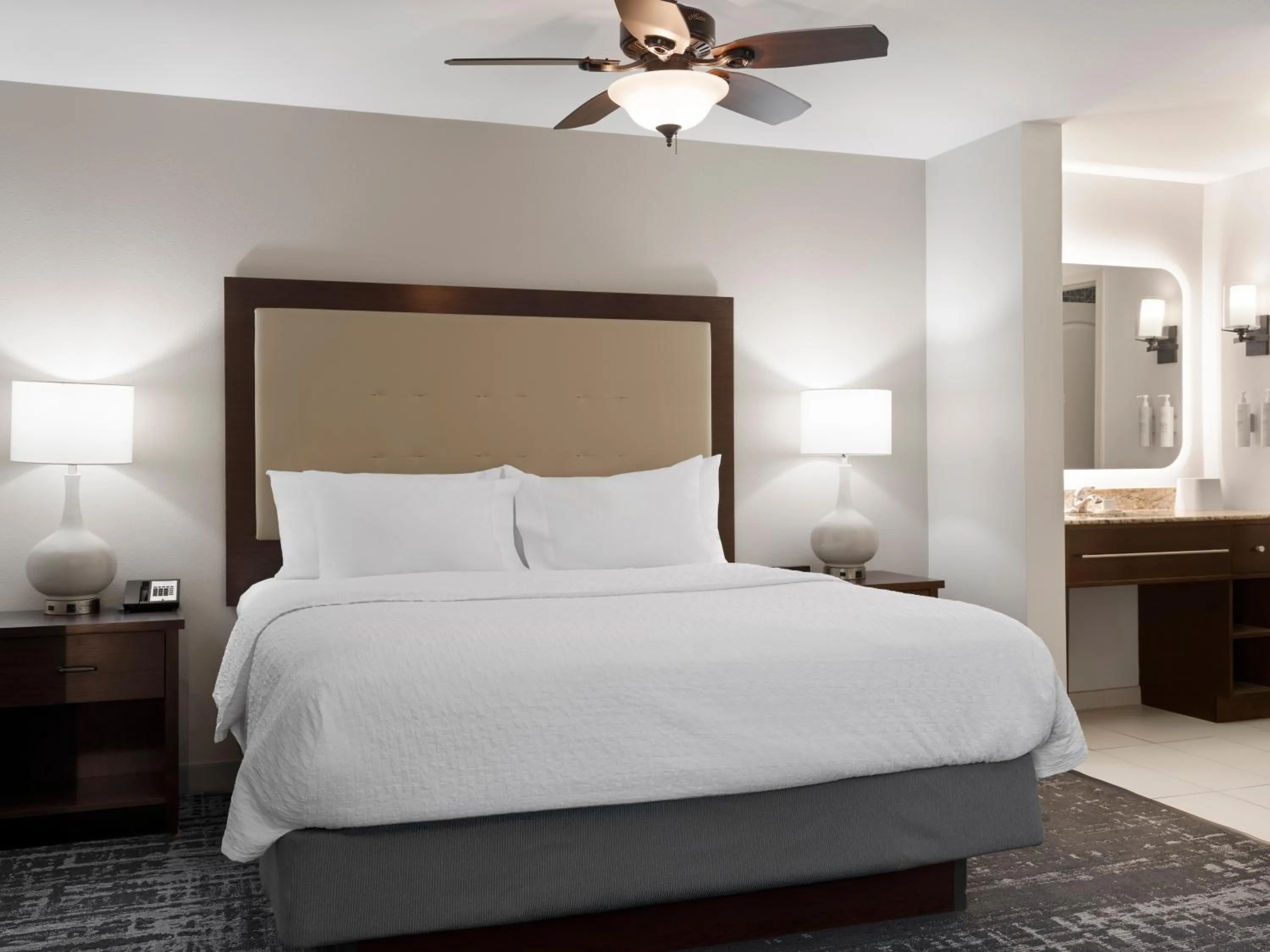 Bed in Homewood Suites by Hilton Akron/Fairlawn