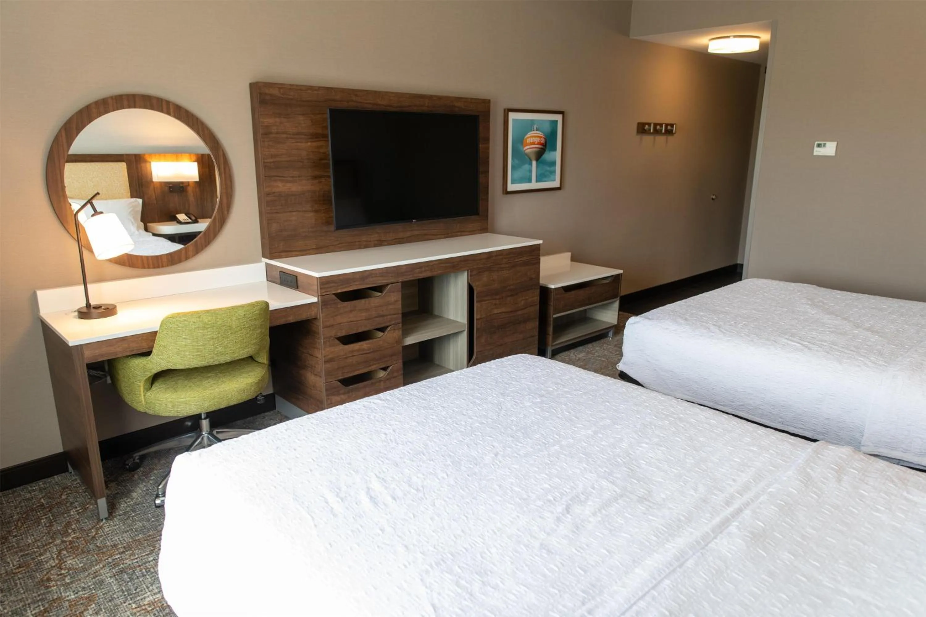 Bed in Hampton Inn Orange City