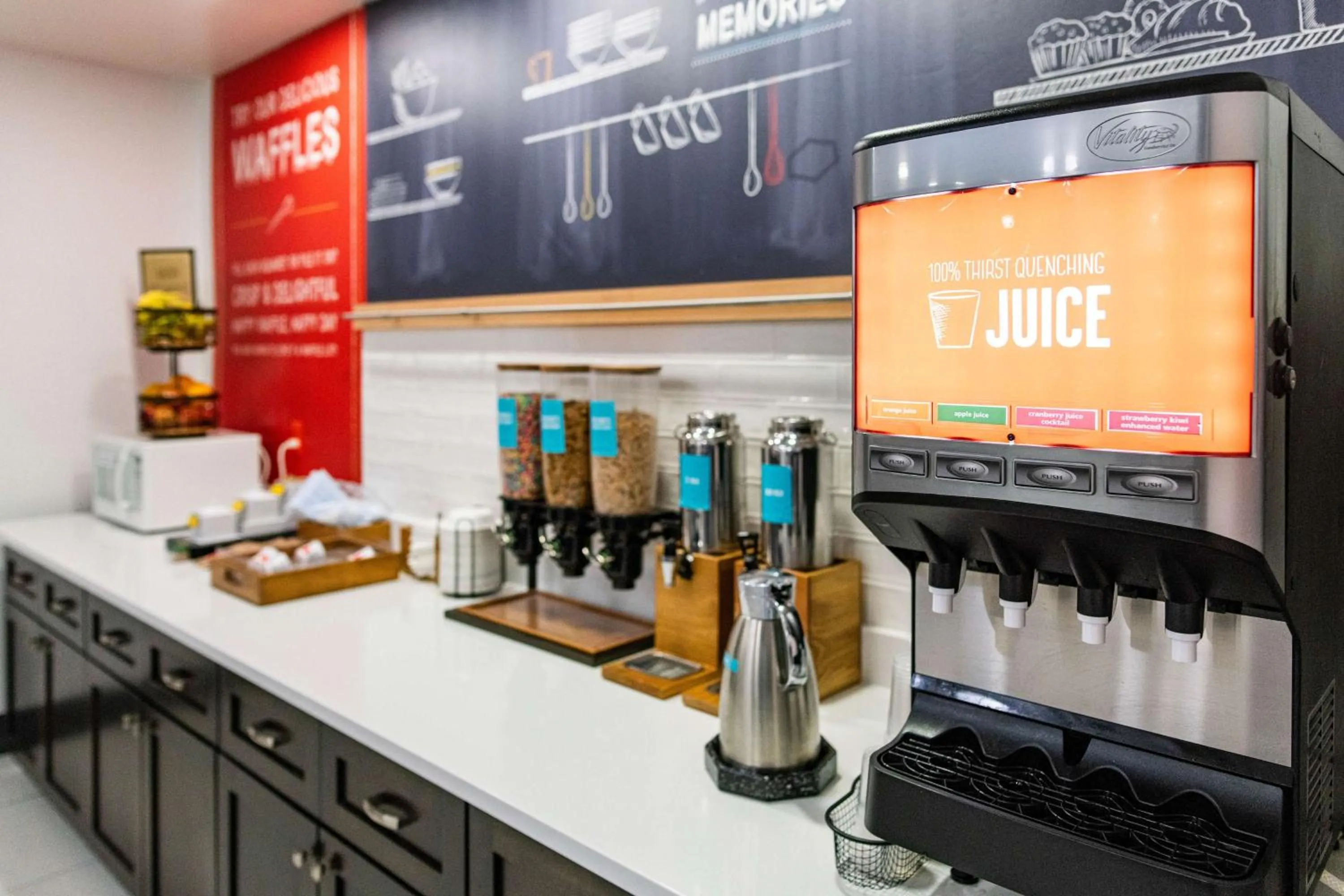 Breakfast in Hampton Inn & Suites Effingham