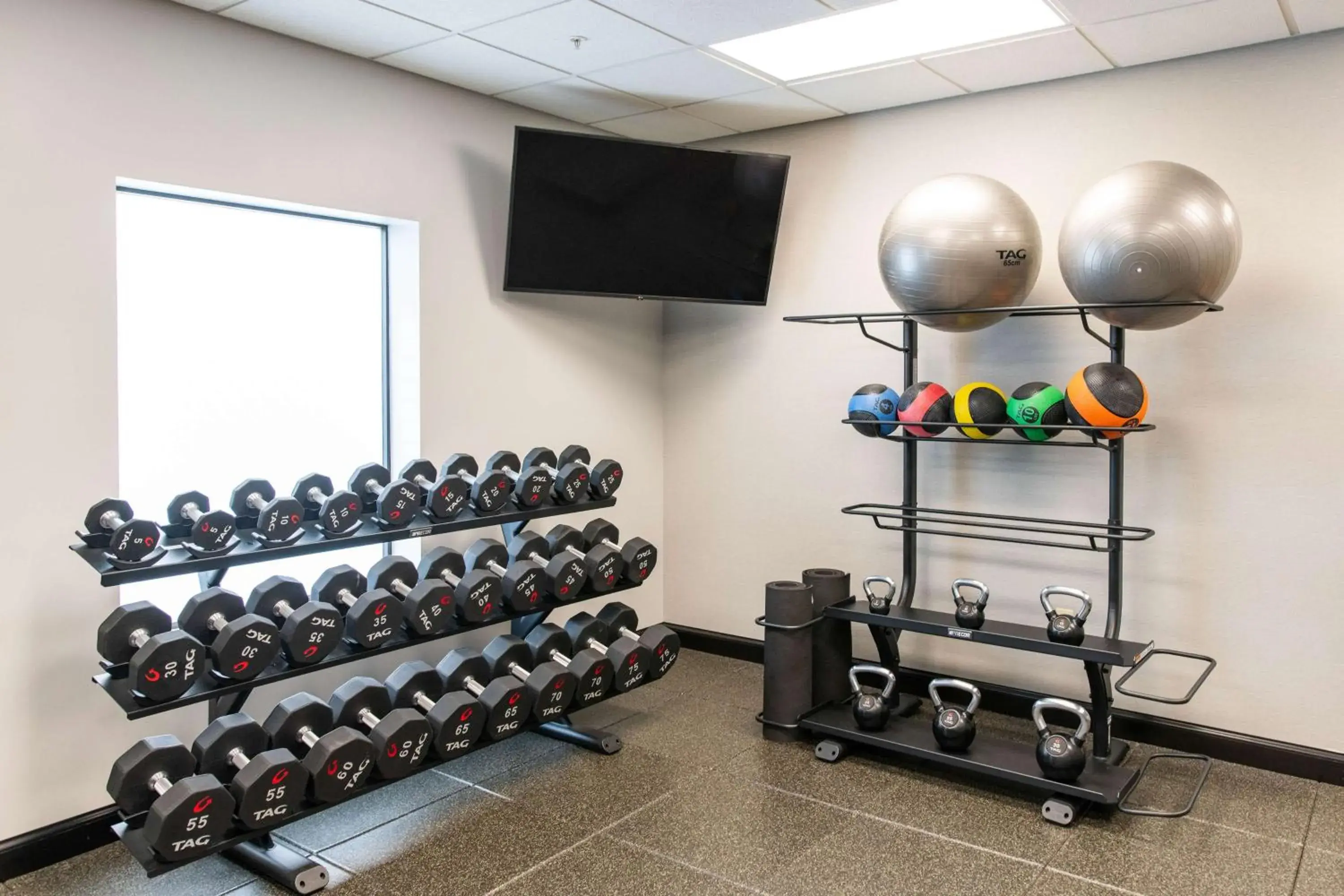 Fitness centre/facilities in Hampton Inn & Suites Effingham Fitness centre/facilities in Hampton Inn & Suites Effingham