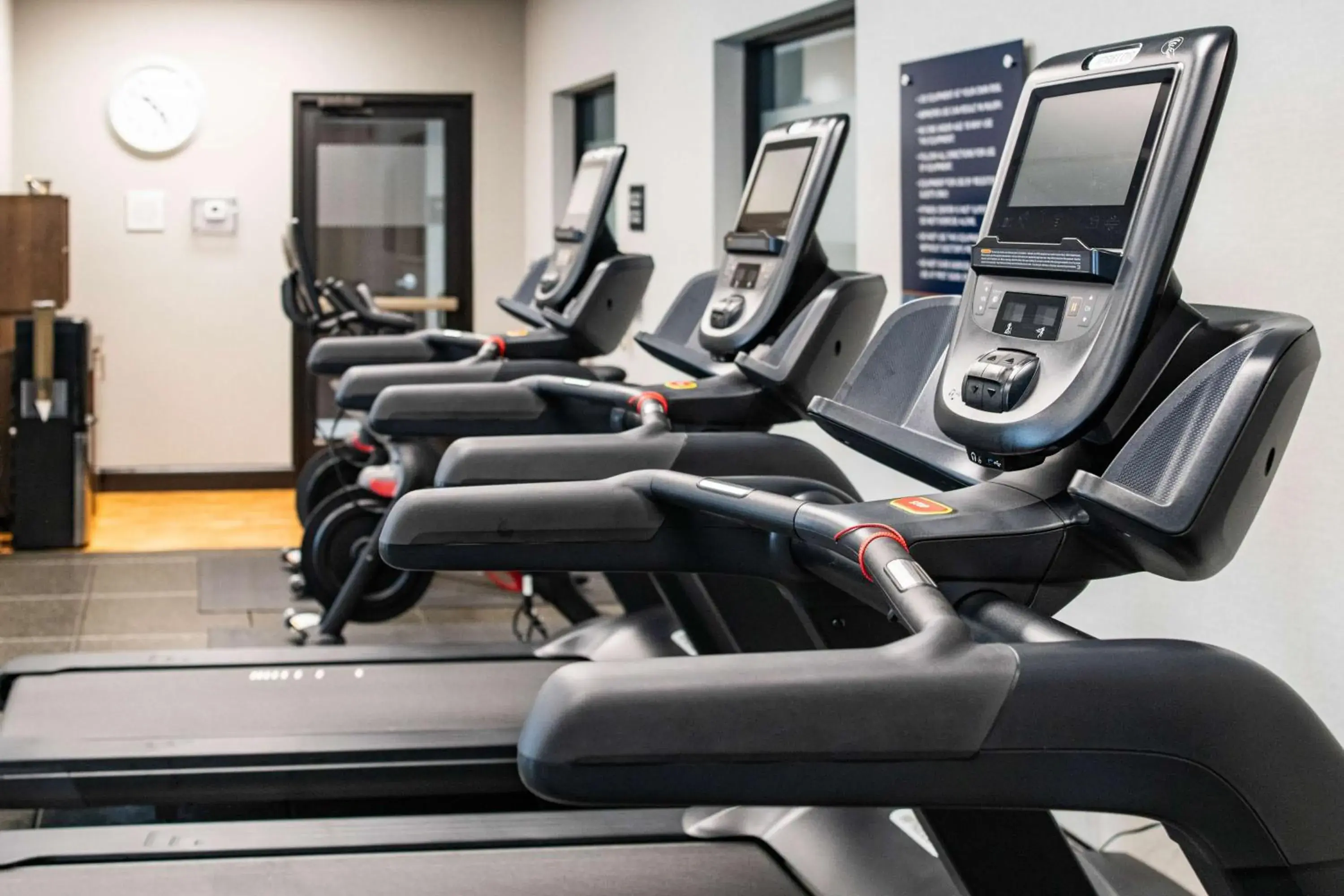 Fitness centre/facilities in Hampton Inn & Suites Effingham Fitness centre/facilities in Hampton Inn & Suites Effingham