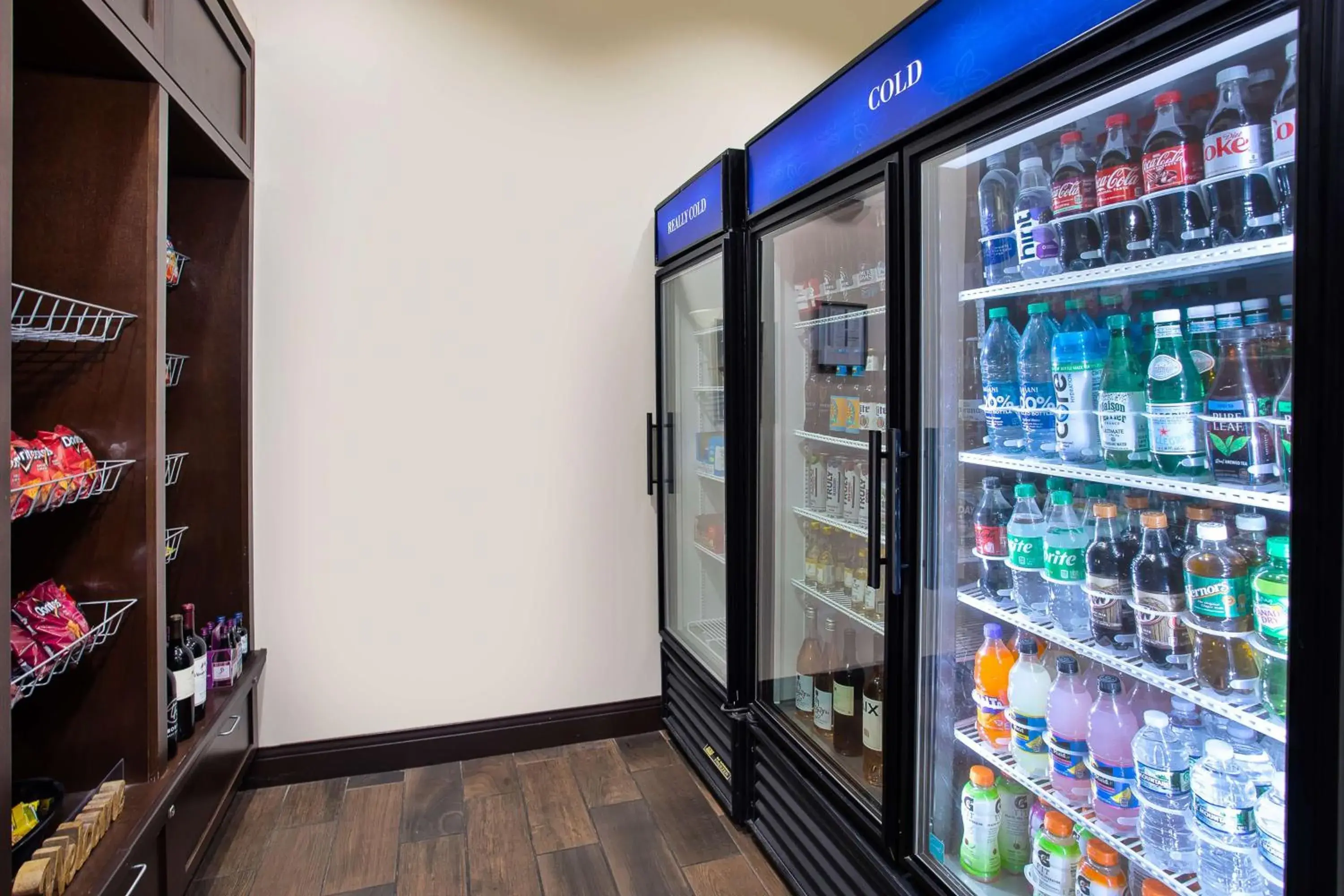 Restaurant/places to eat in Hilton Garden Inn Benton Harbor Restaurant/places to eat in Hilton Garden Inn Benton Harbor