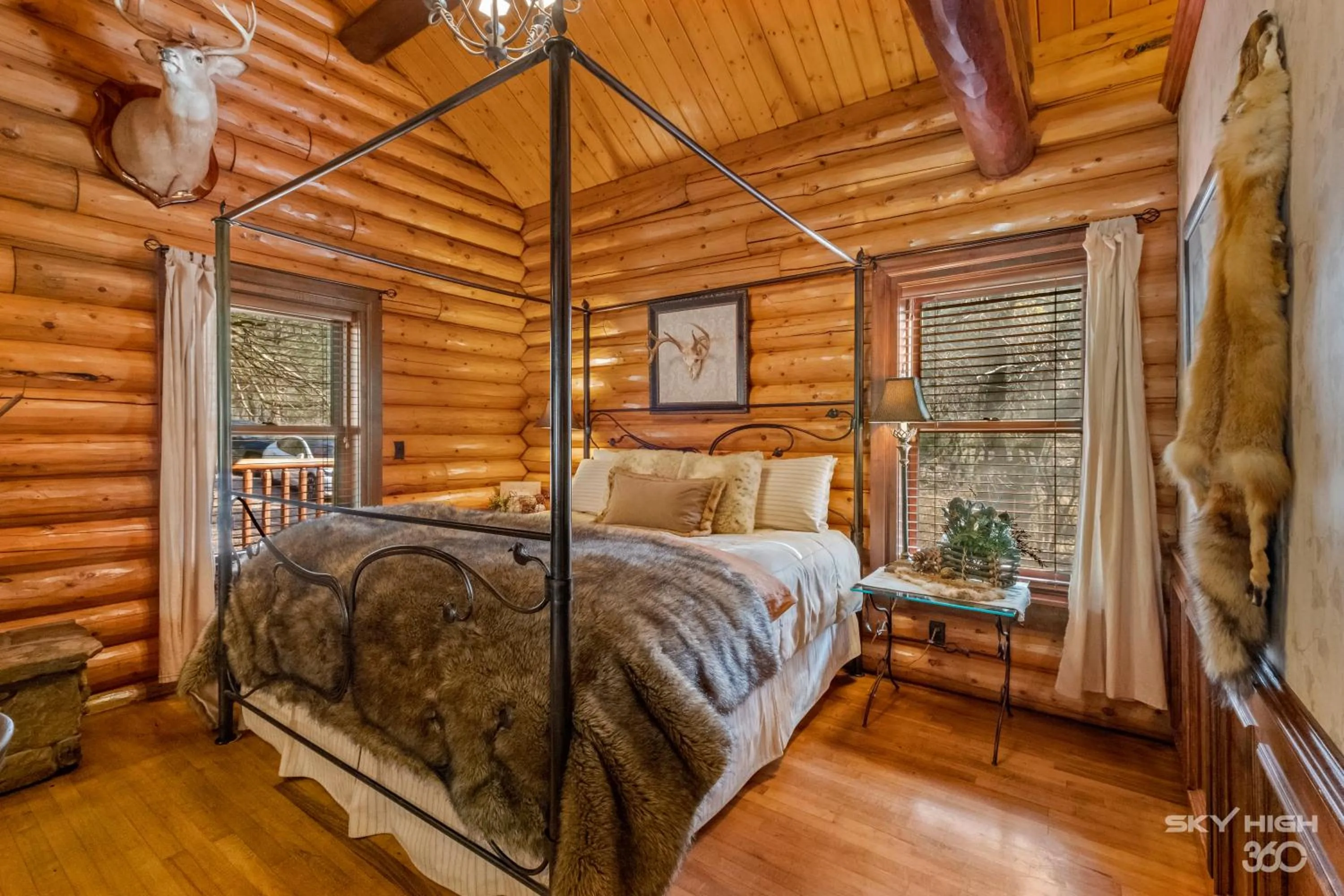 Bedroom, Bed in Cinnamon Valley