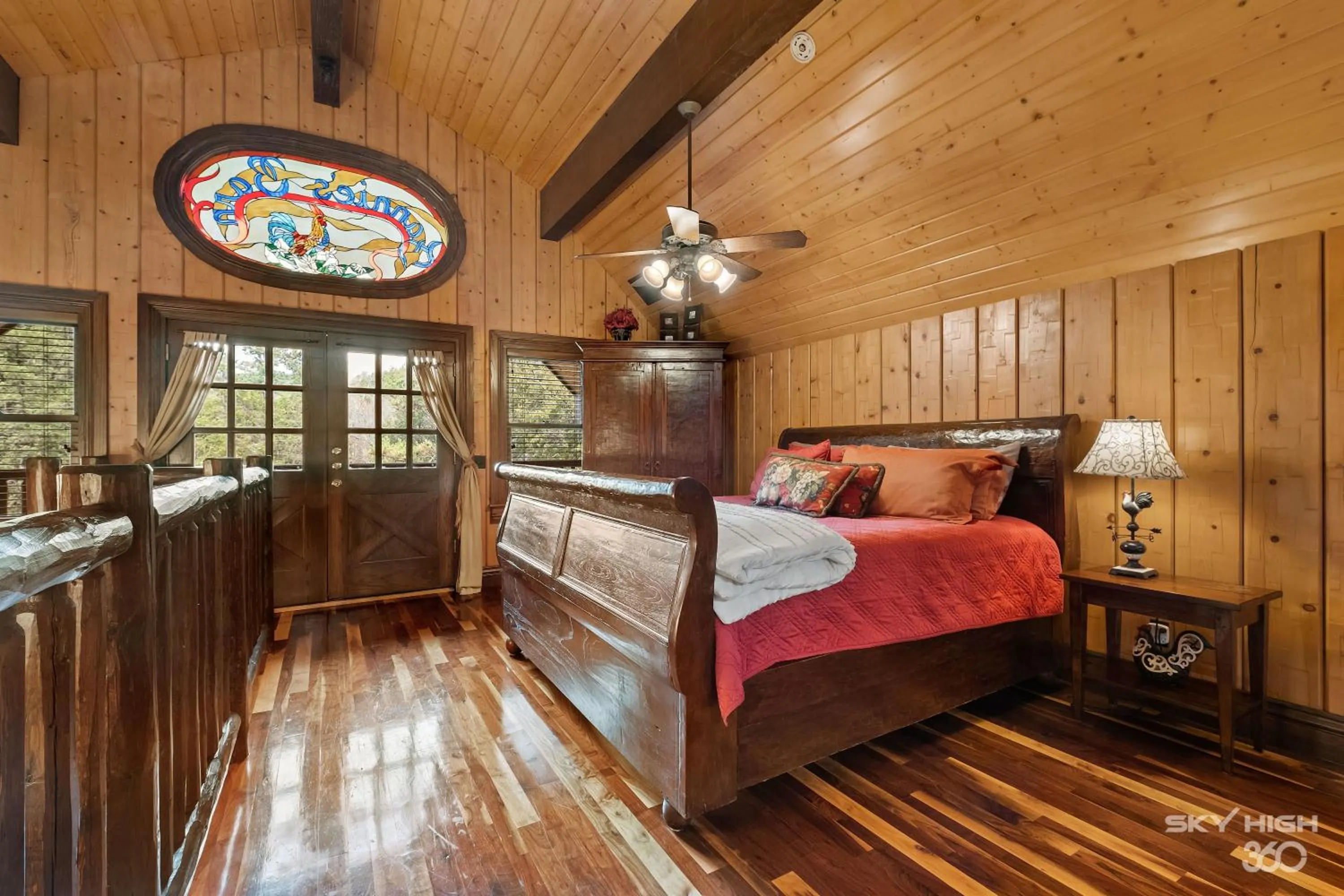 Bedroom, Bed in Cinnamon Valley