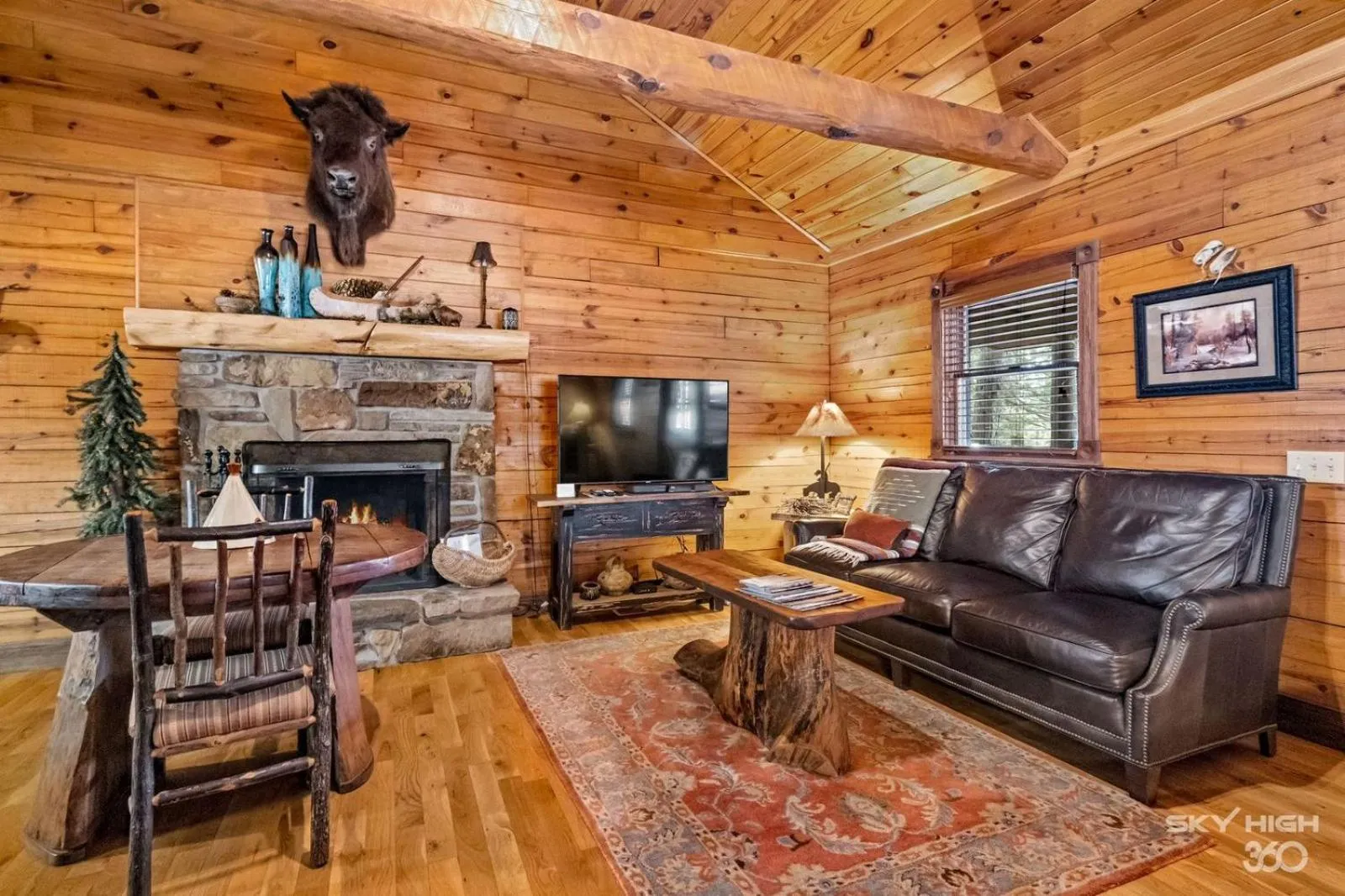 Living room in Cinnamon Valley