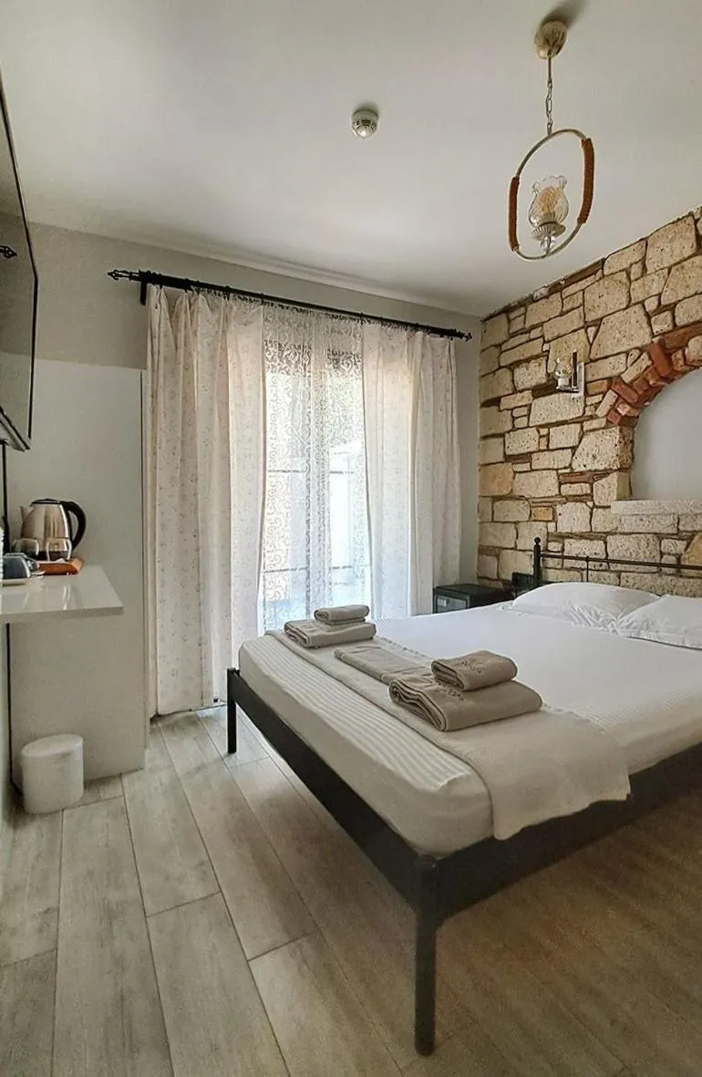 Photo of the whole room, Bed in Bellezza Hotel Alaçatı