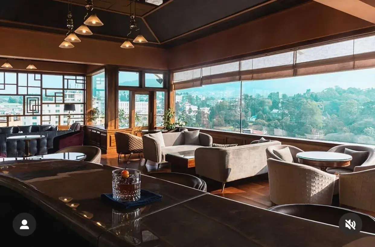 Lounge or bar in THE SHILLONG ADDRESS Lounge or bar in THE SHILLONG ADDRESS