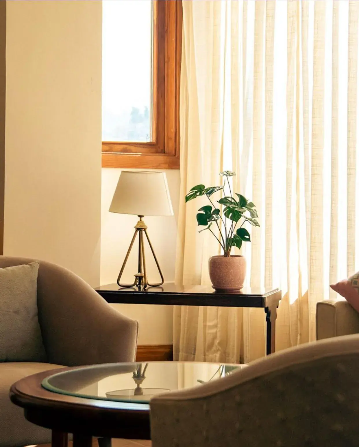 Living room in THE SHILLONG ADDRESS Living room in THE SHILLONG ADDRESS