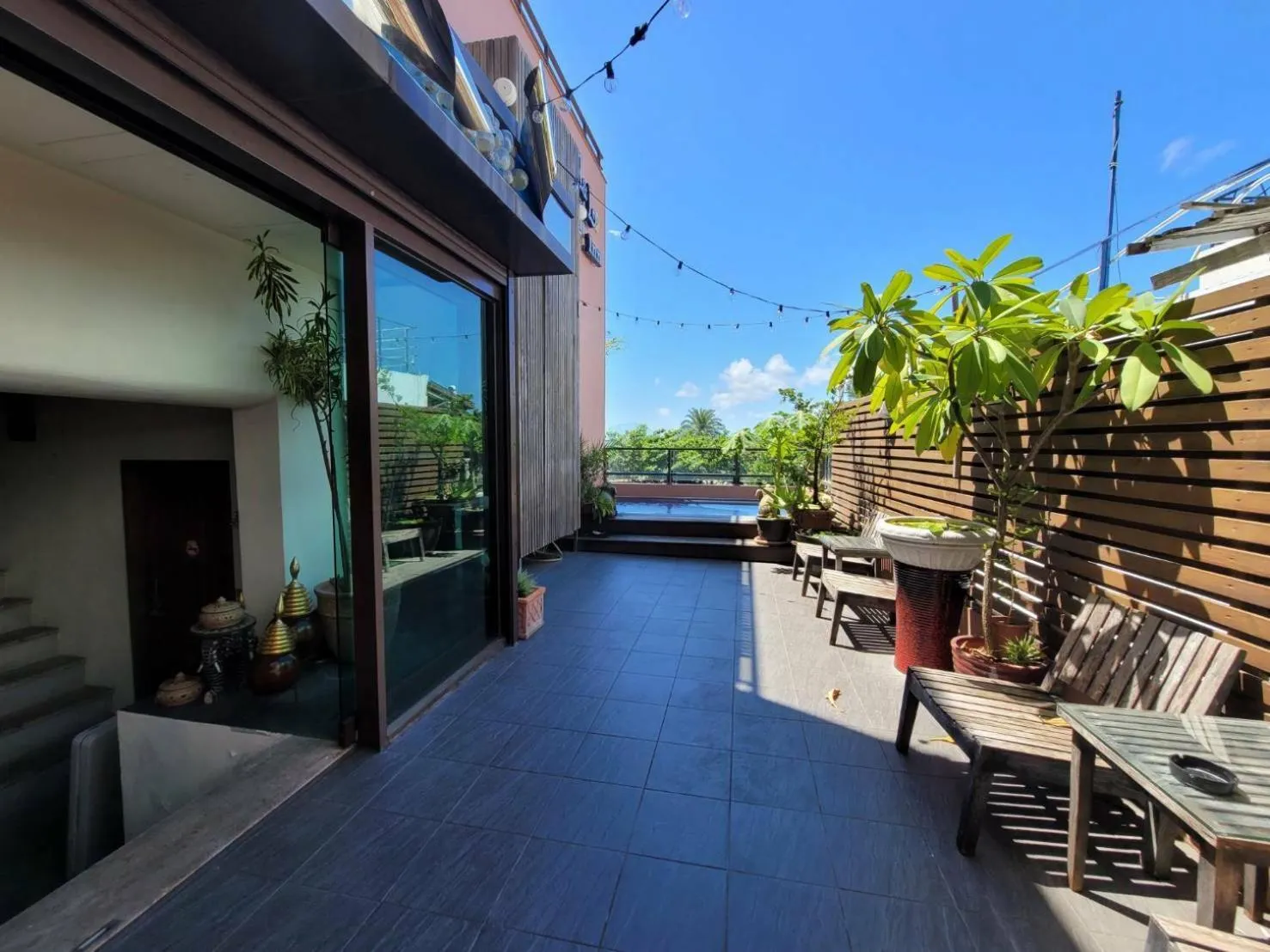 Patio in A&L Inn 戀灣旅棧