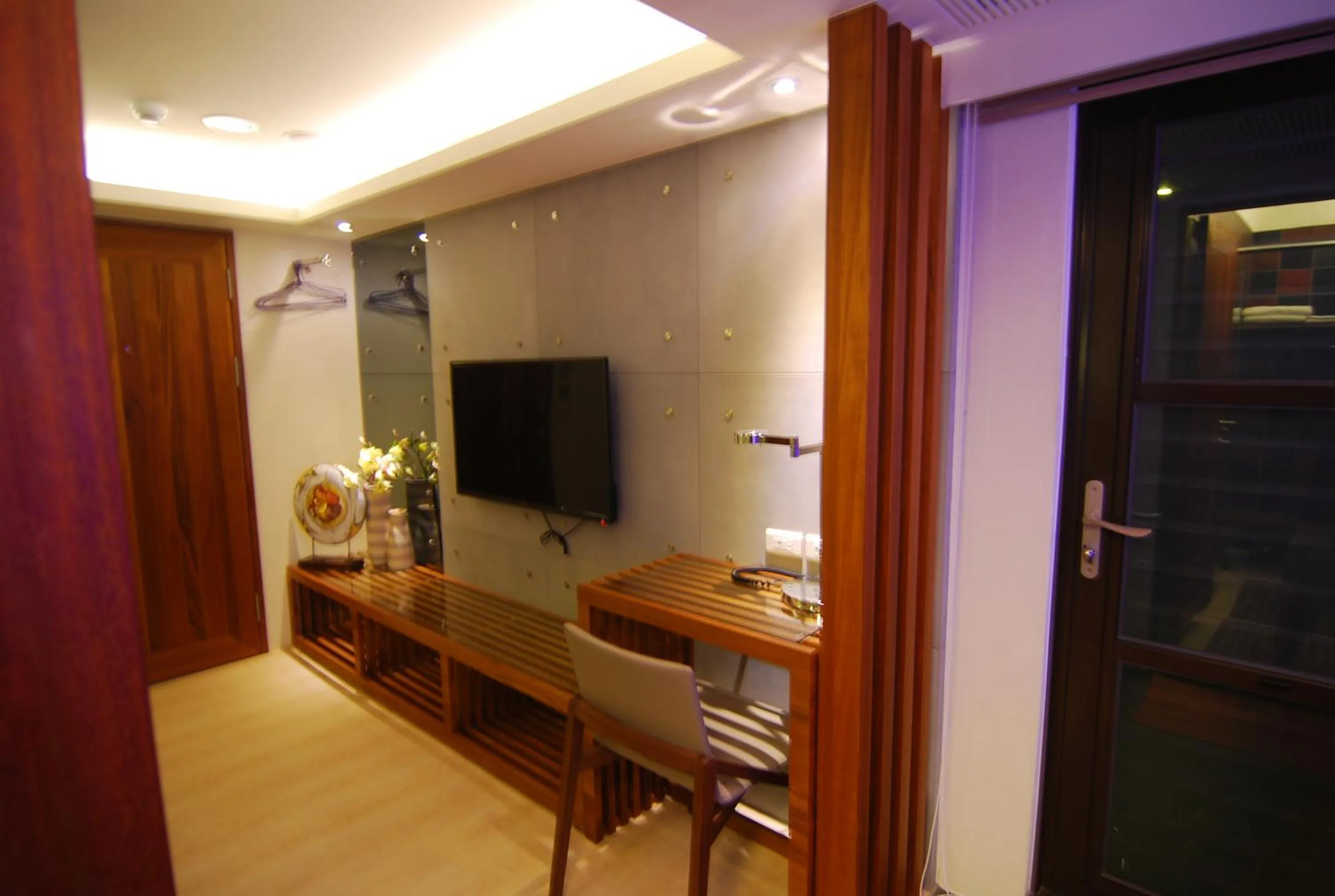 TV and multimedia in A&L Inn 戀灣旅棧