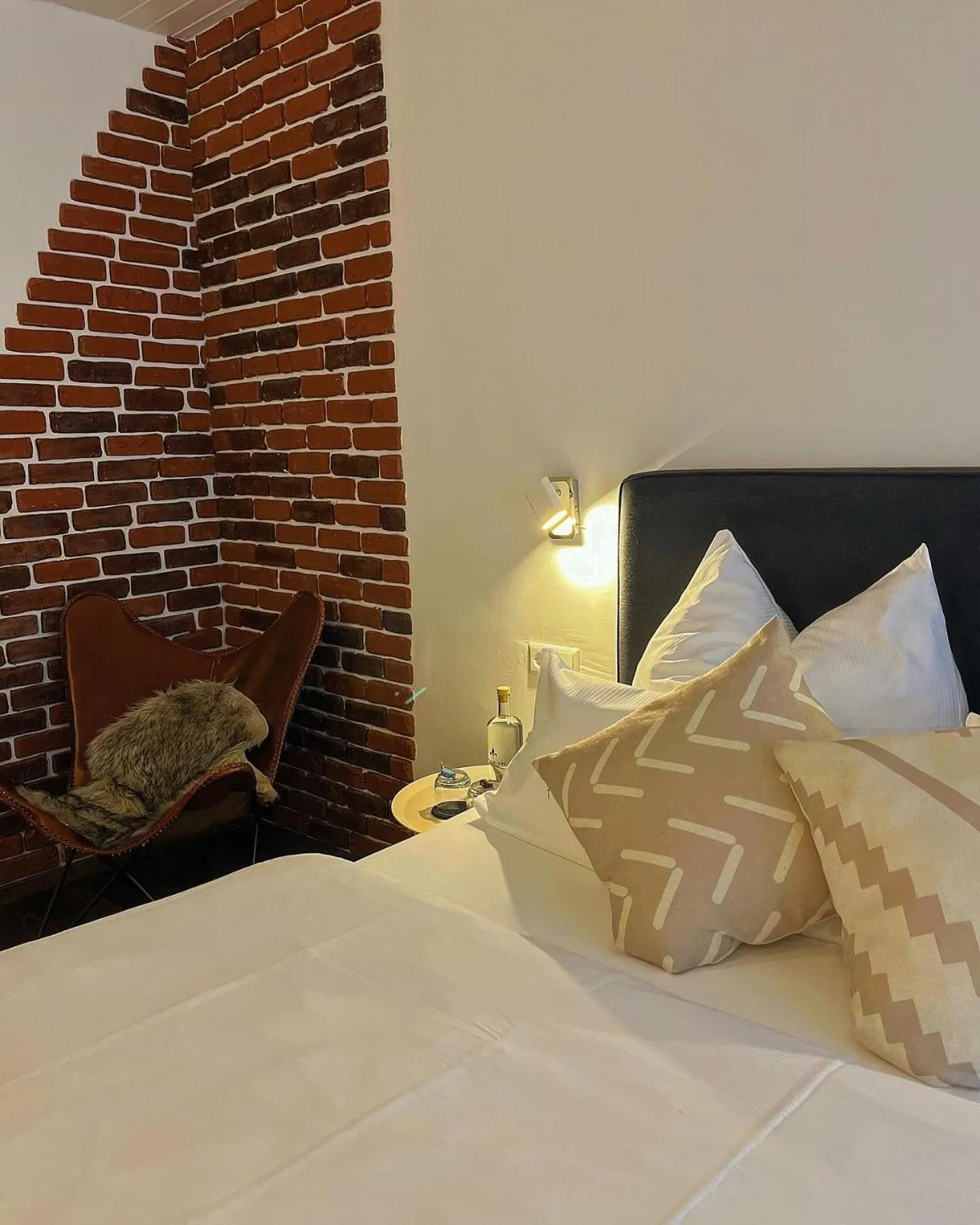 Bed in Kreuzblume Hotel & Weinstube