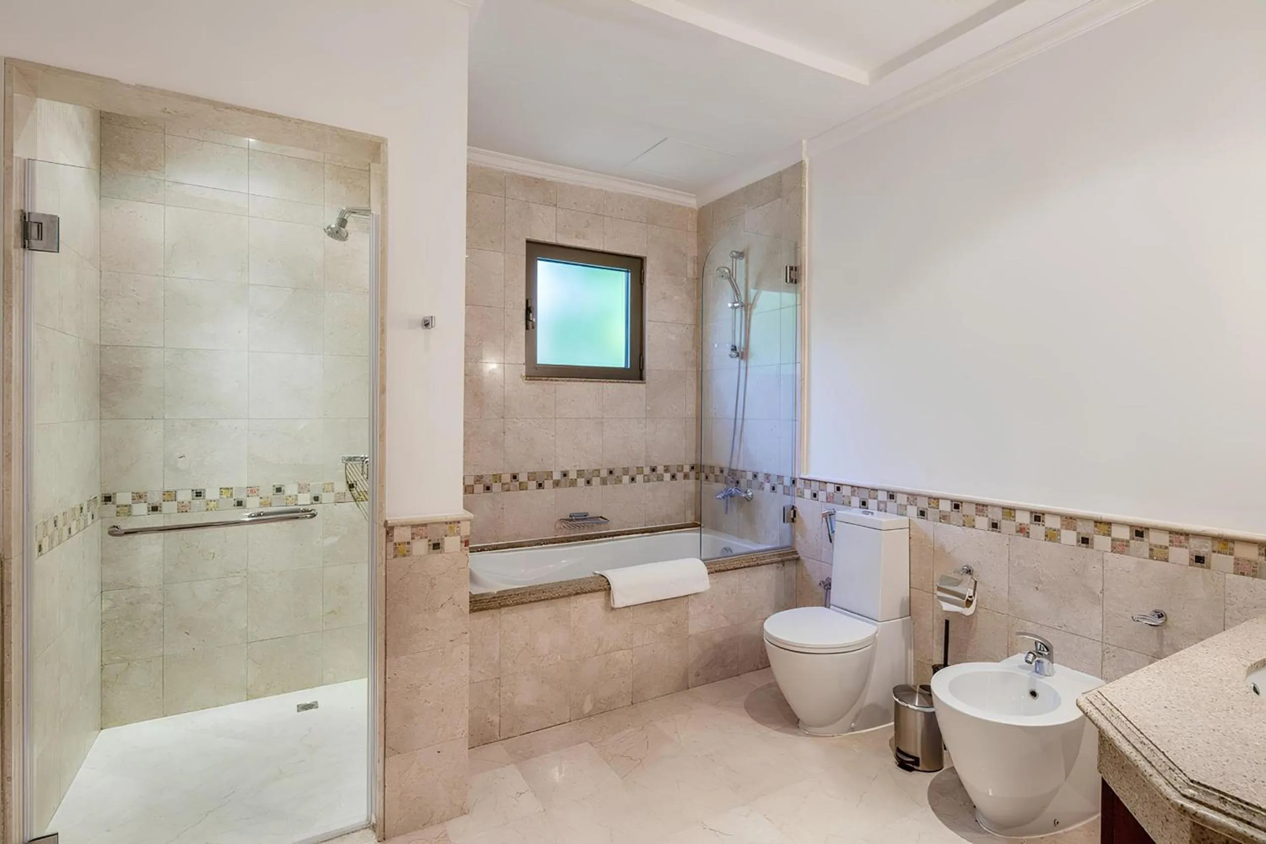 Frond F, Beachfront Villa, Palm Jumeirah - Mint Stay