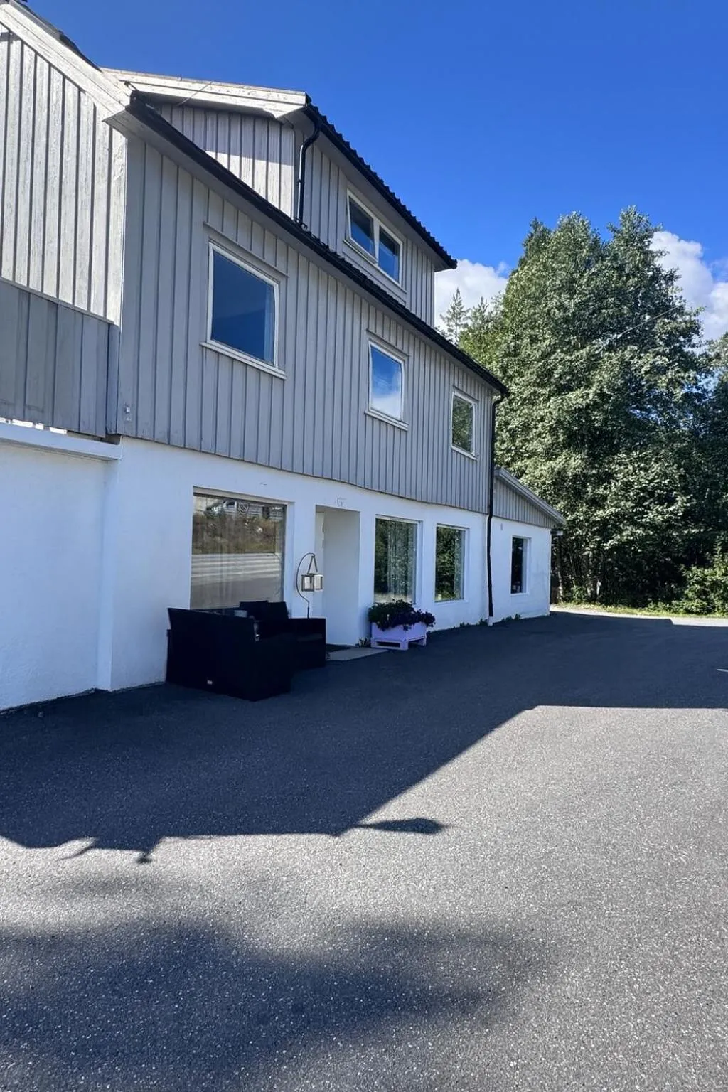Off site in Smart Motell