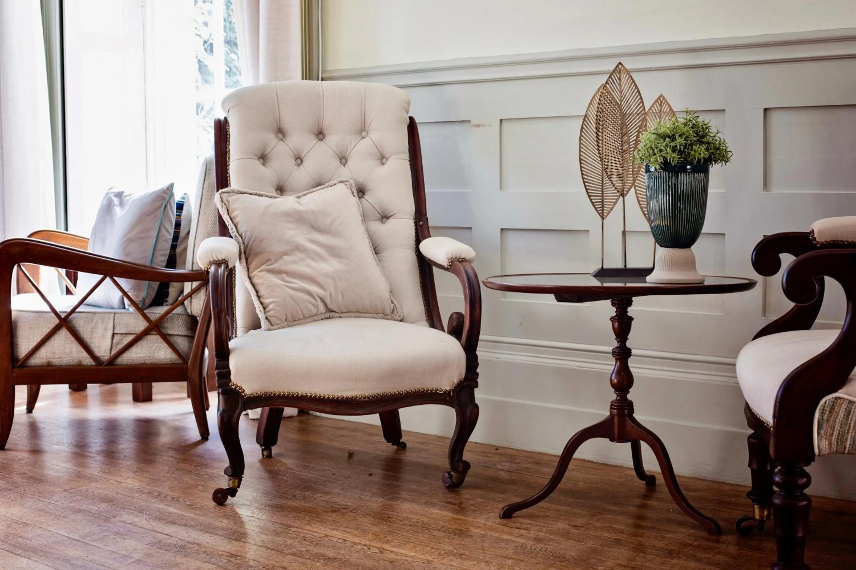 Lounge or bar in Burleigh Court Hotel