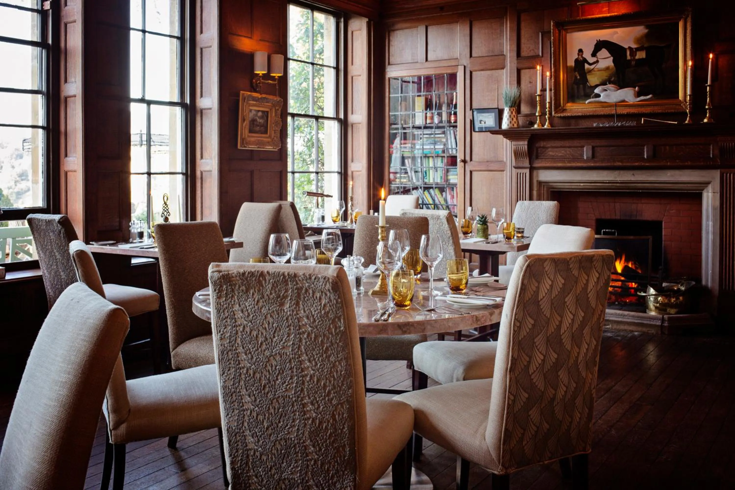 Restaurant/places to eat in Burleigh Court Hotel