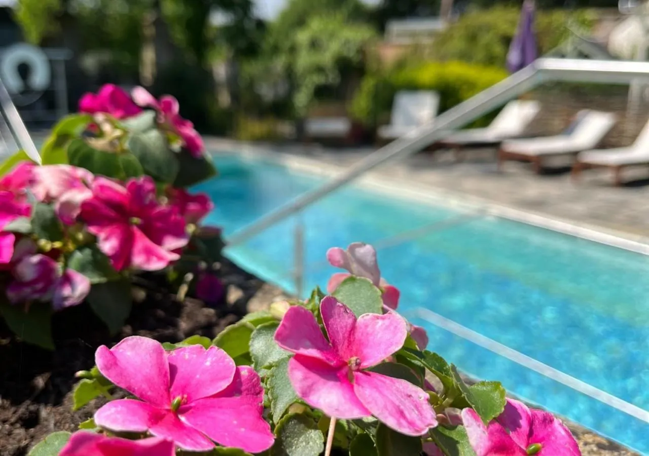 Spa and wellness centre/facilities in Burleigh Court Hotel