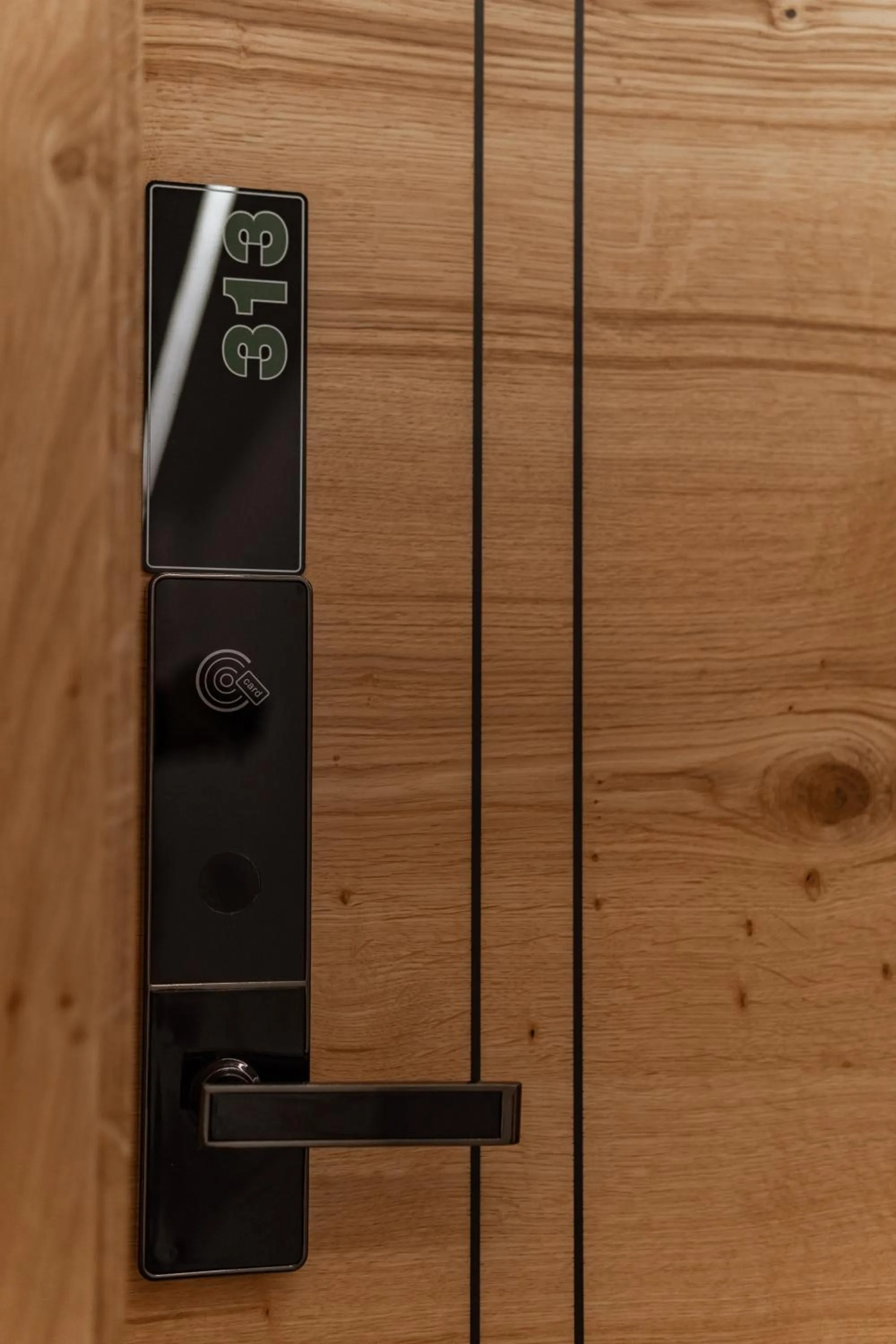 Text overlay in Aparthotel Zlatni Javor