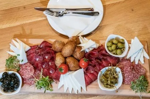 Restaurant/places to eat in Aparthotel Zlatni Javor