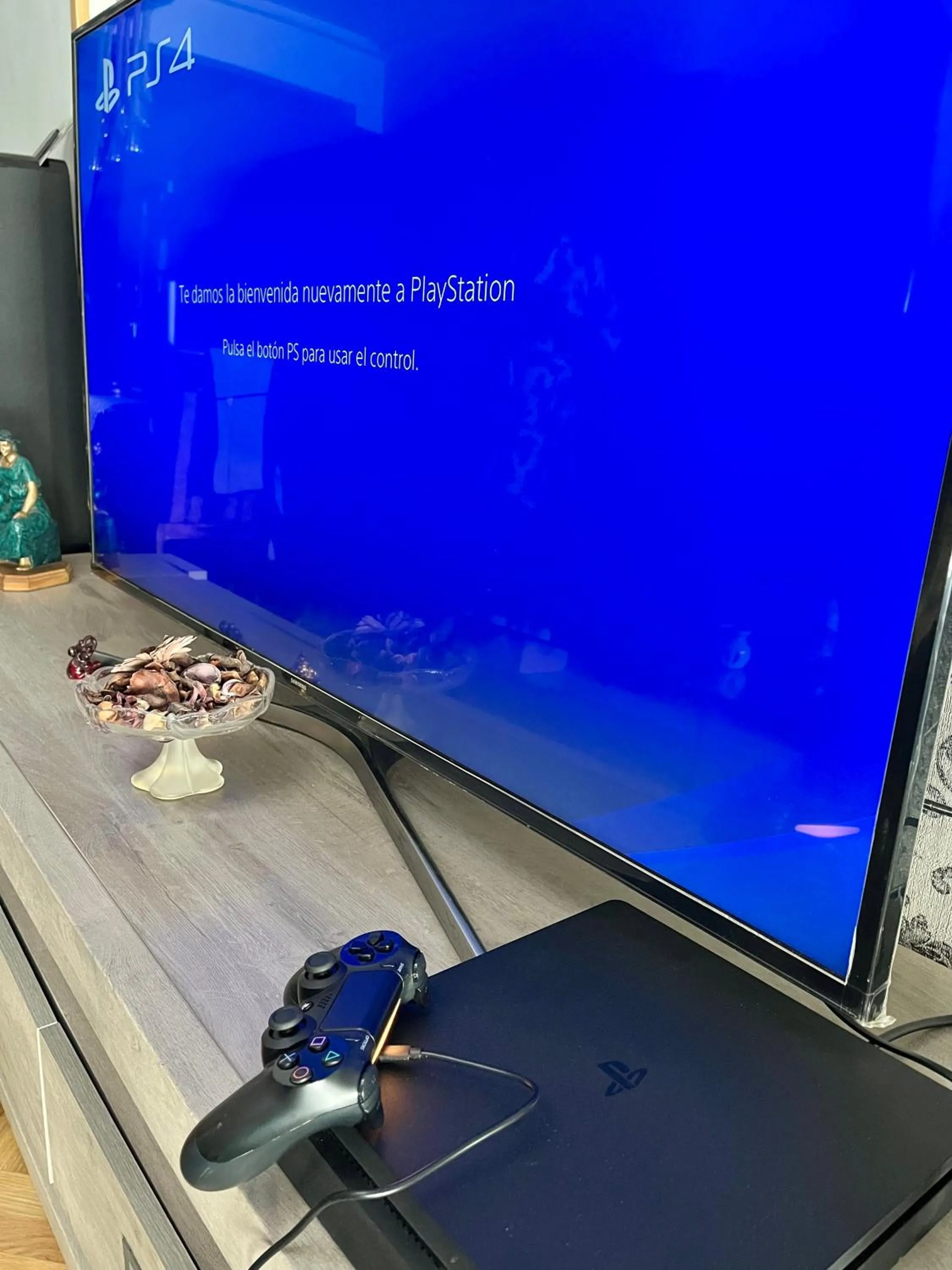 TV and multimedia in Casón De Los López Apartments