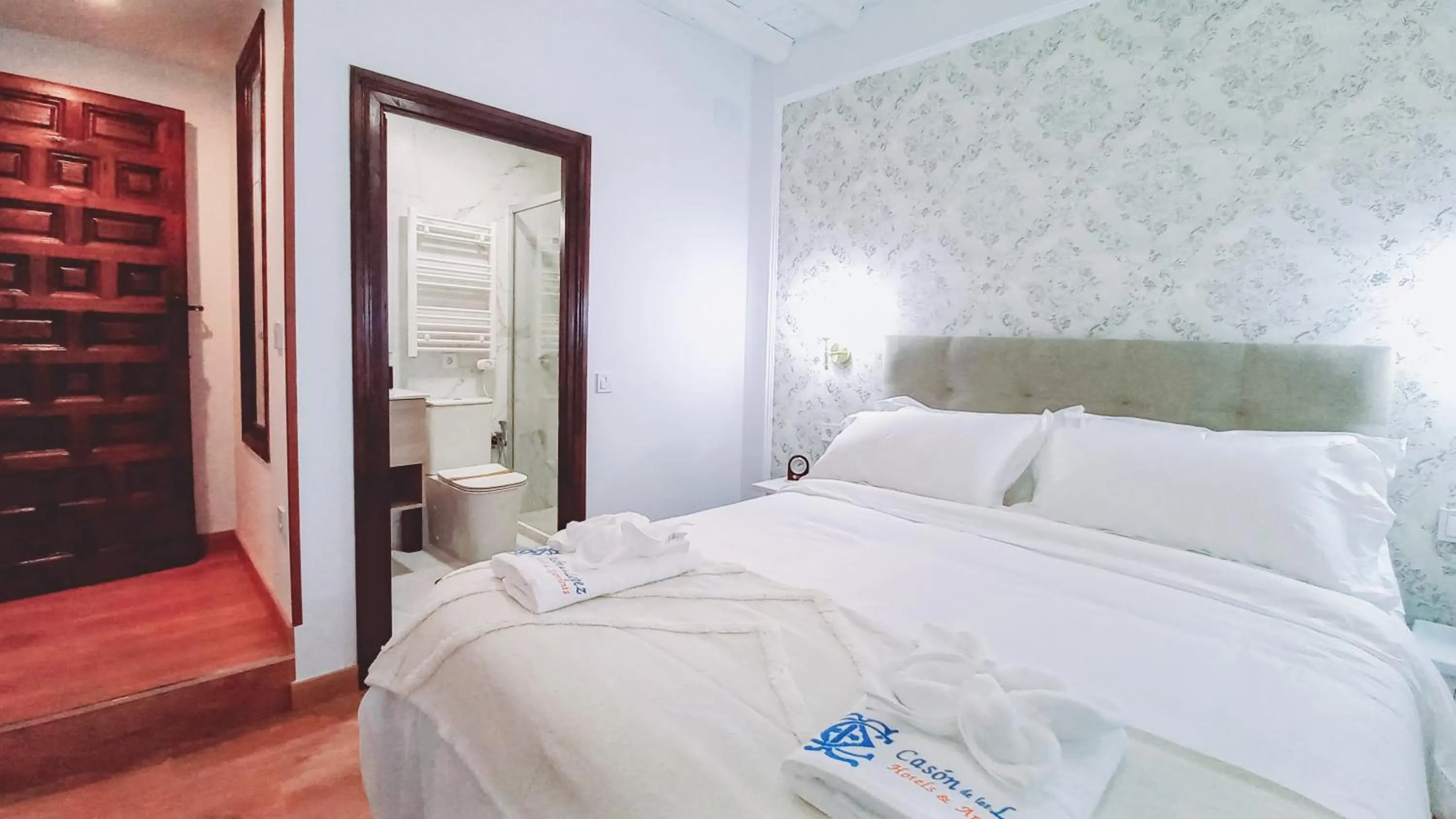 Bed in Casón De Los López Apartments