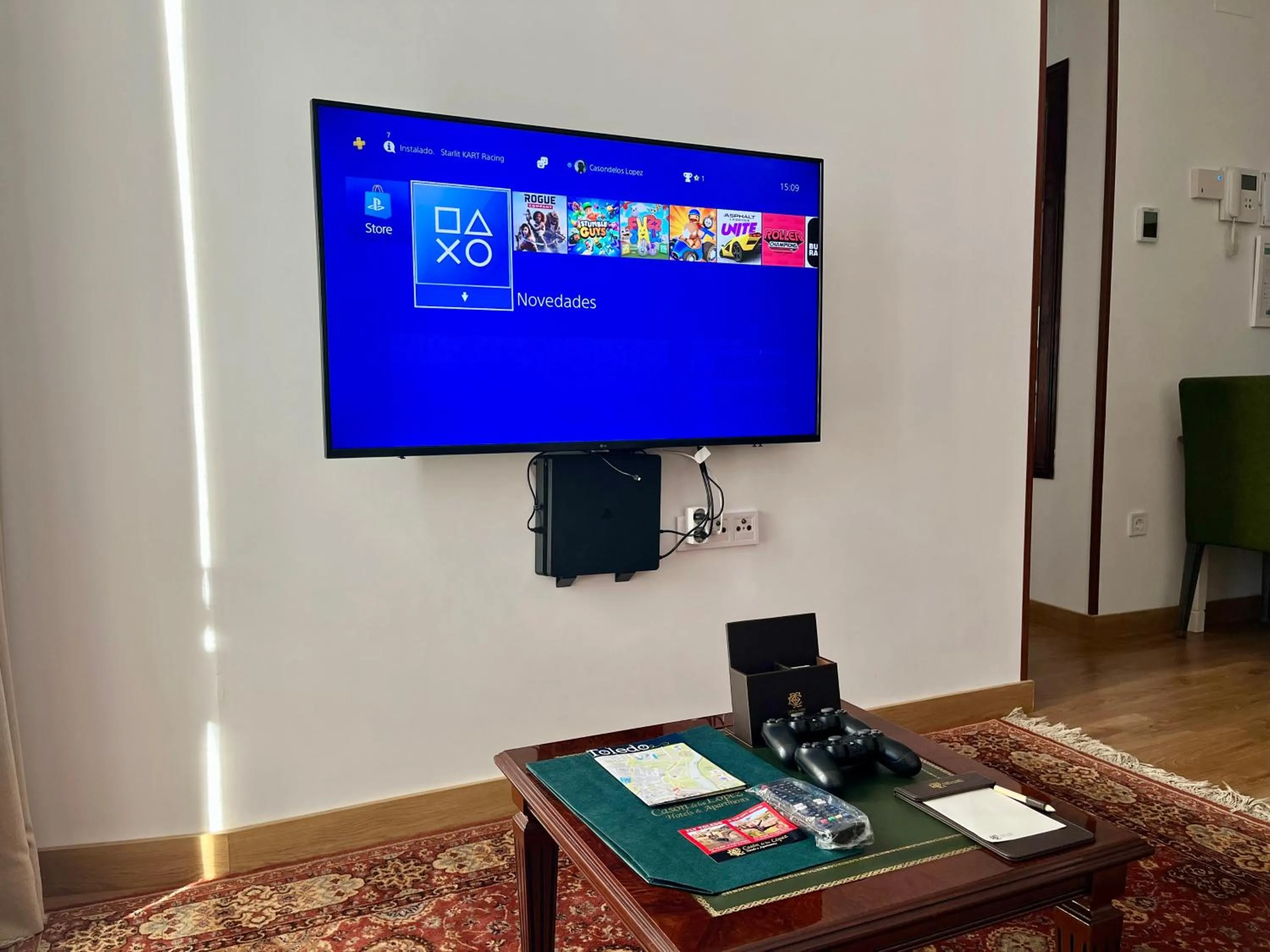 Living room in Casón De Los López Apartments