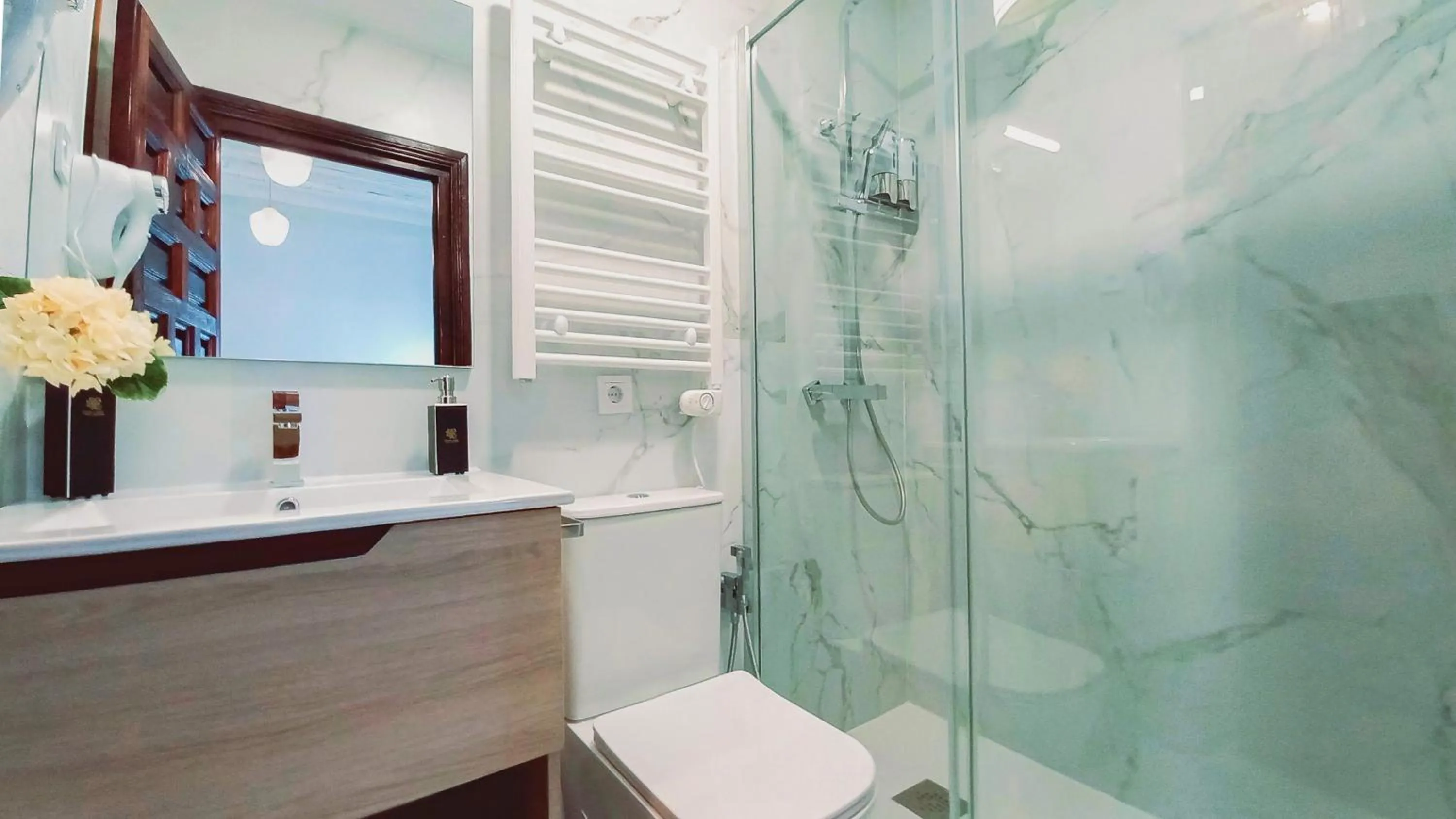 Shower in Casón De Los López Apartments