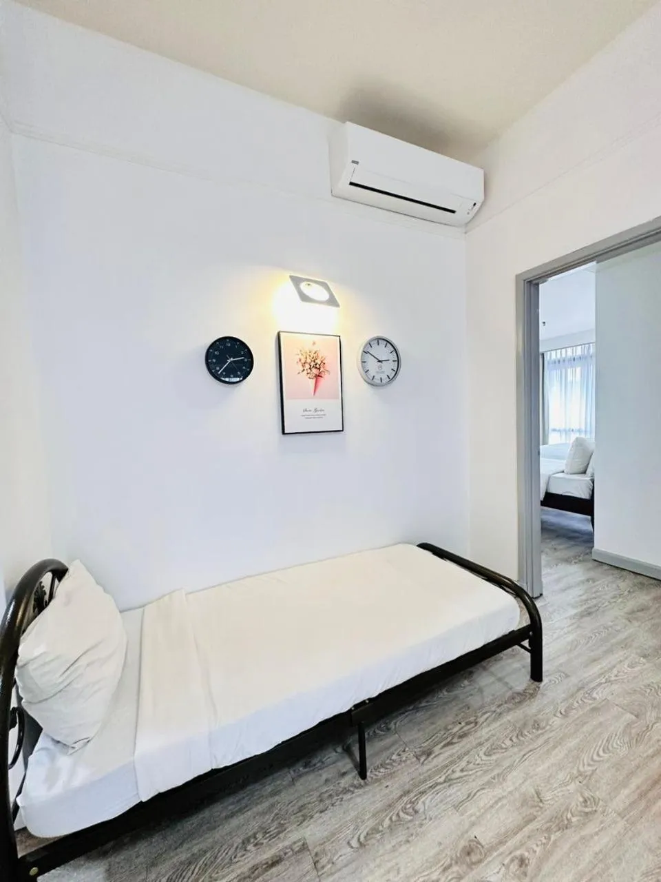 KL COZY GOLD SUITE At TIMES SQUARE