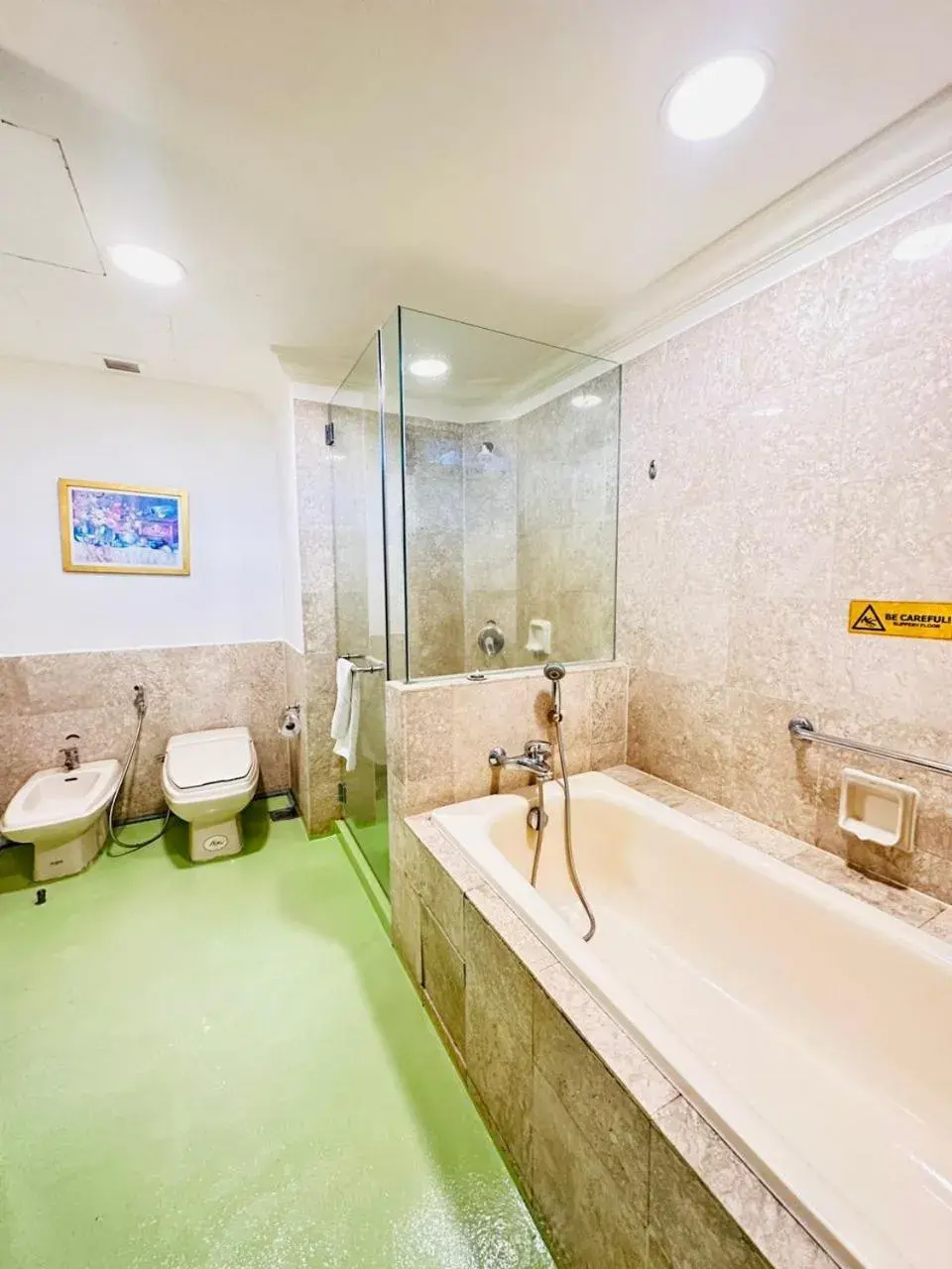 Toilet in KL COZY GOLD SUITE At TIMES SQUARE Toilet in KL COZY GOLD SUITE At TIMES SQUARE