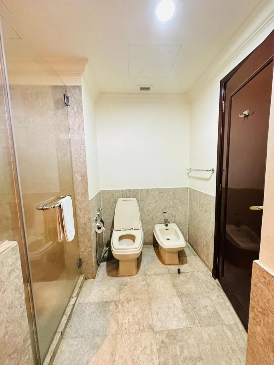 Shower in KL COZY GOLD SUITE At TIMES SQUARE