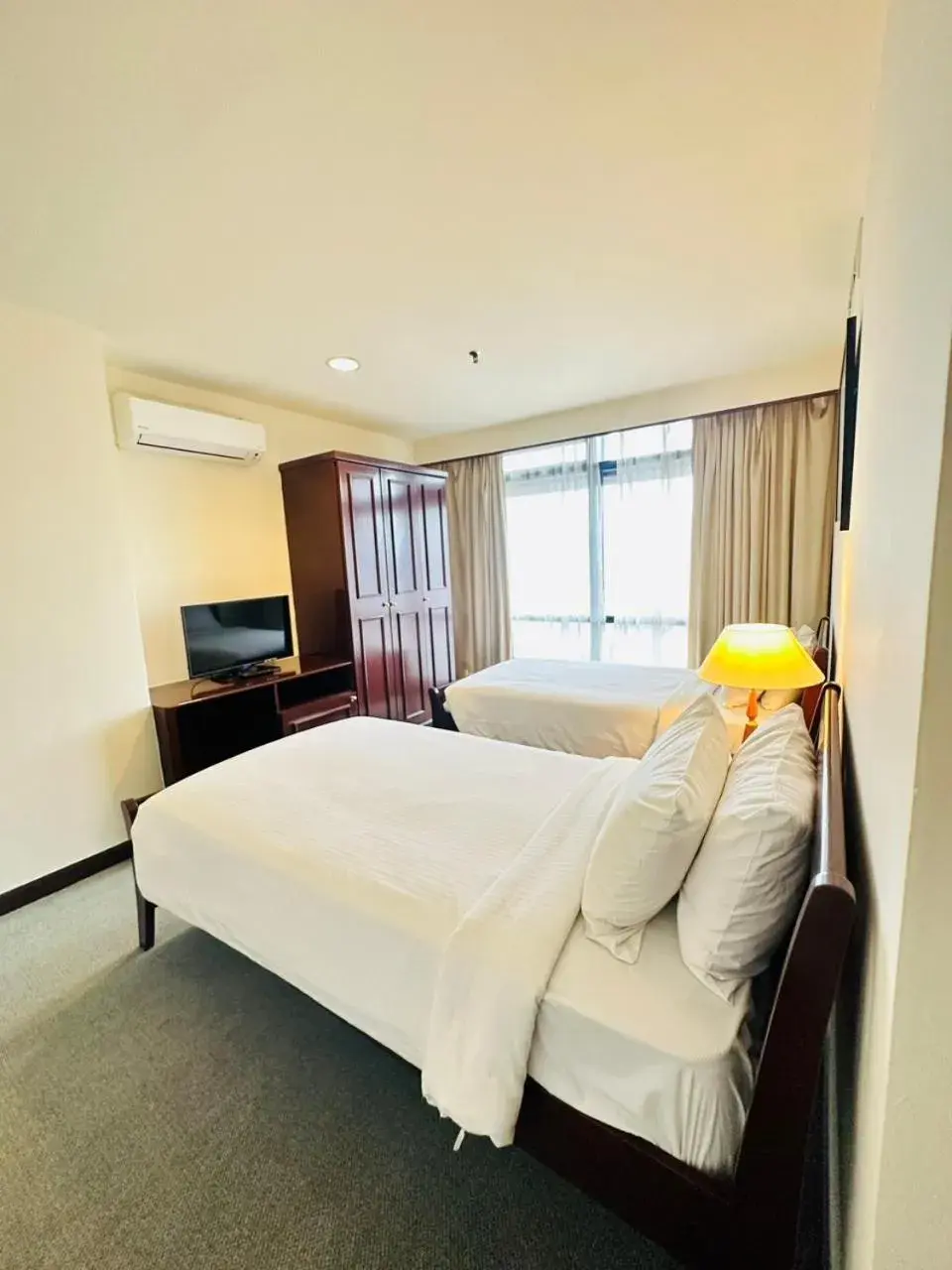 Bed in KL COZY GOLD SUITE At TIMES SQUARE Bed in KL COZY GOLD SUITE At TIMES SQUARE