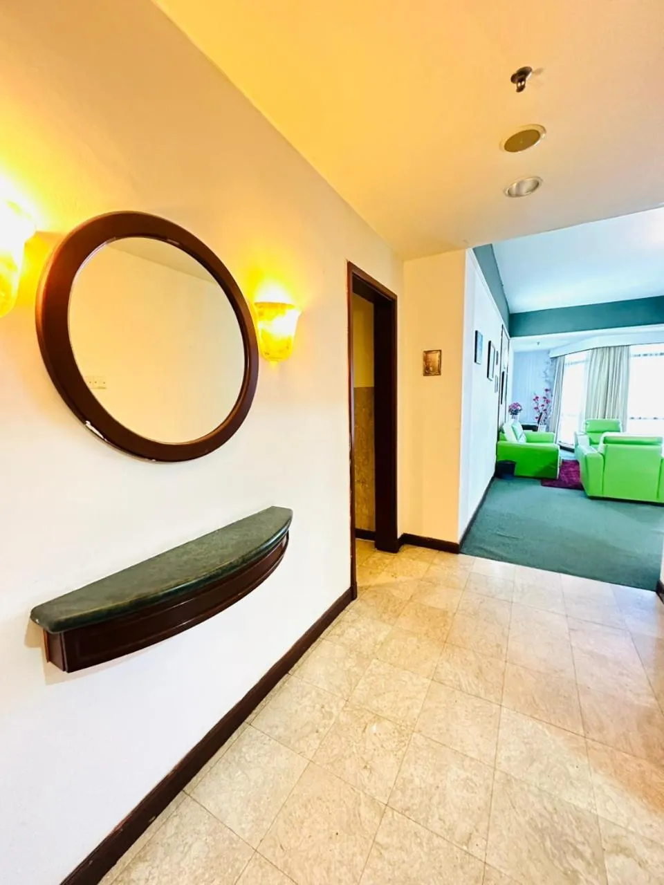 KL COZY GOLD SUITE At TIMES SQUARE