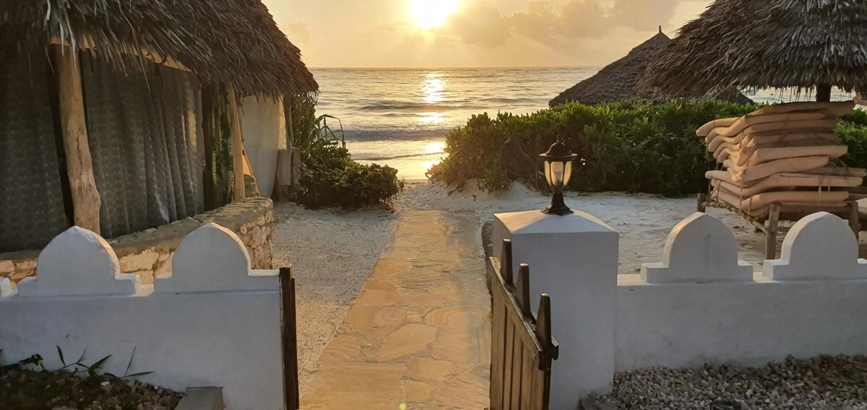 Beach in Zoi Retreat Hotel Zanzibar