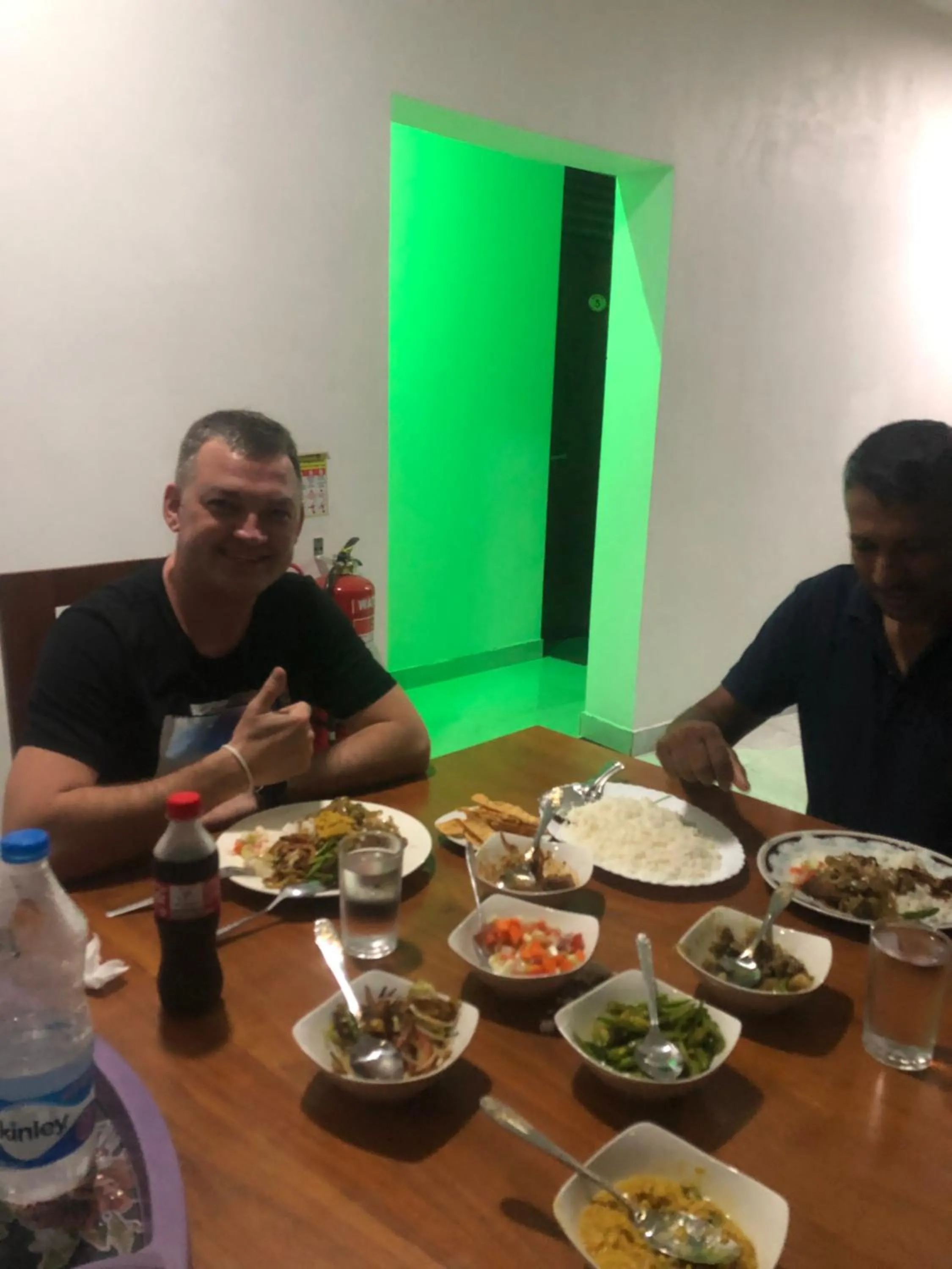 Restaurant/places to eat in Senanayaka Holiday Inn