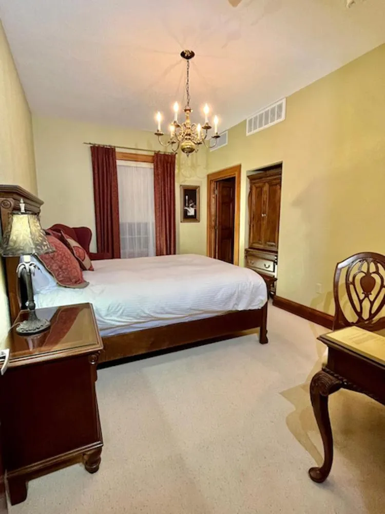 Bed in The Port Hotel