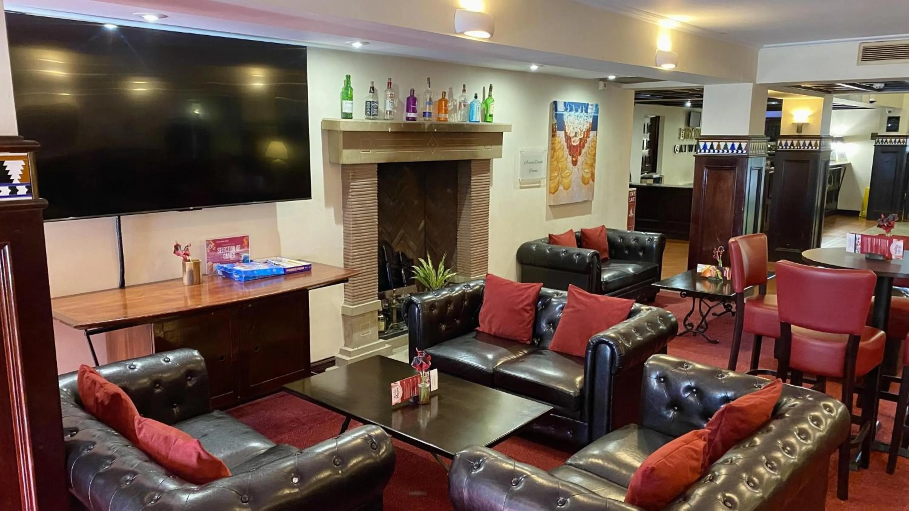 Communal lounge/ TV room in Europa Gatwick Hotel & Spa