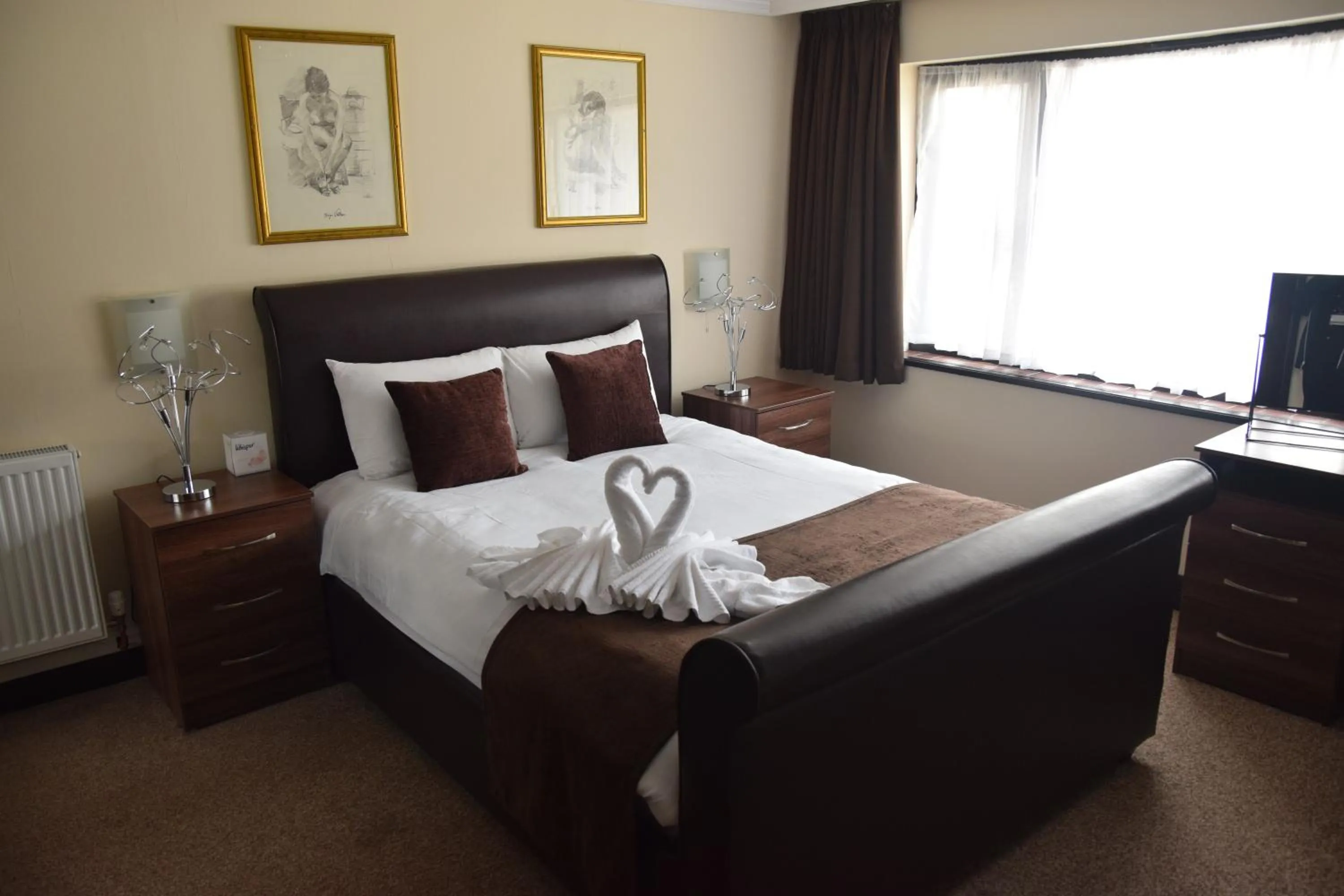 Bed in Europa Gatwick Hotel & Spa