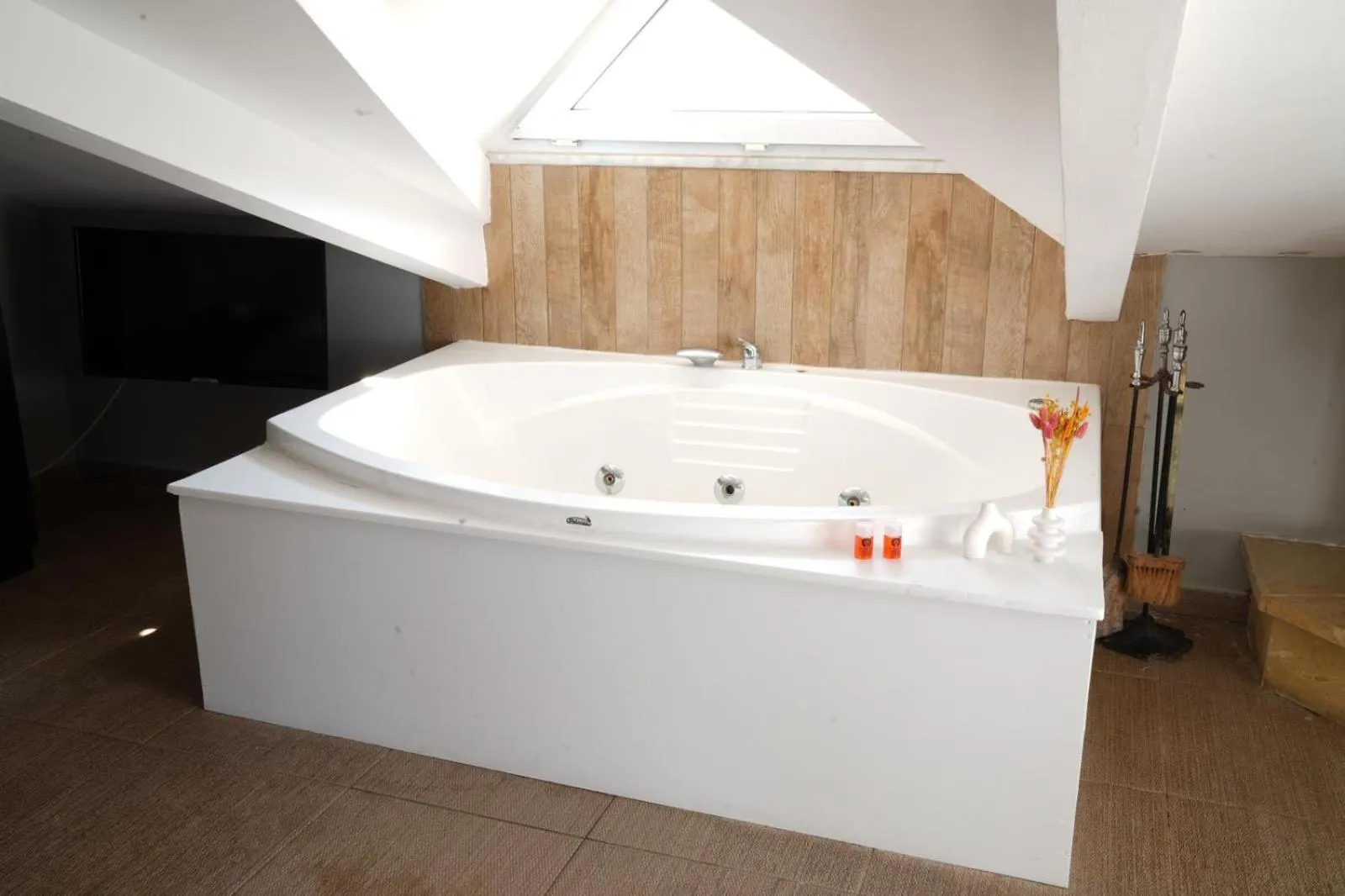 Hot Tub in BUTTERFLY BOUTIQUE HOTEL AĞVA