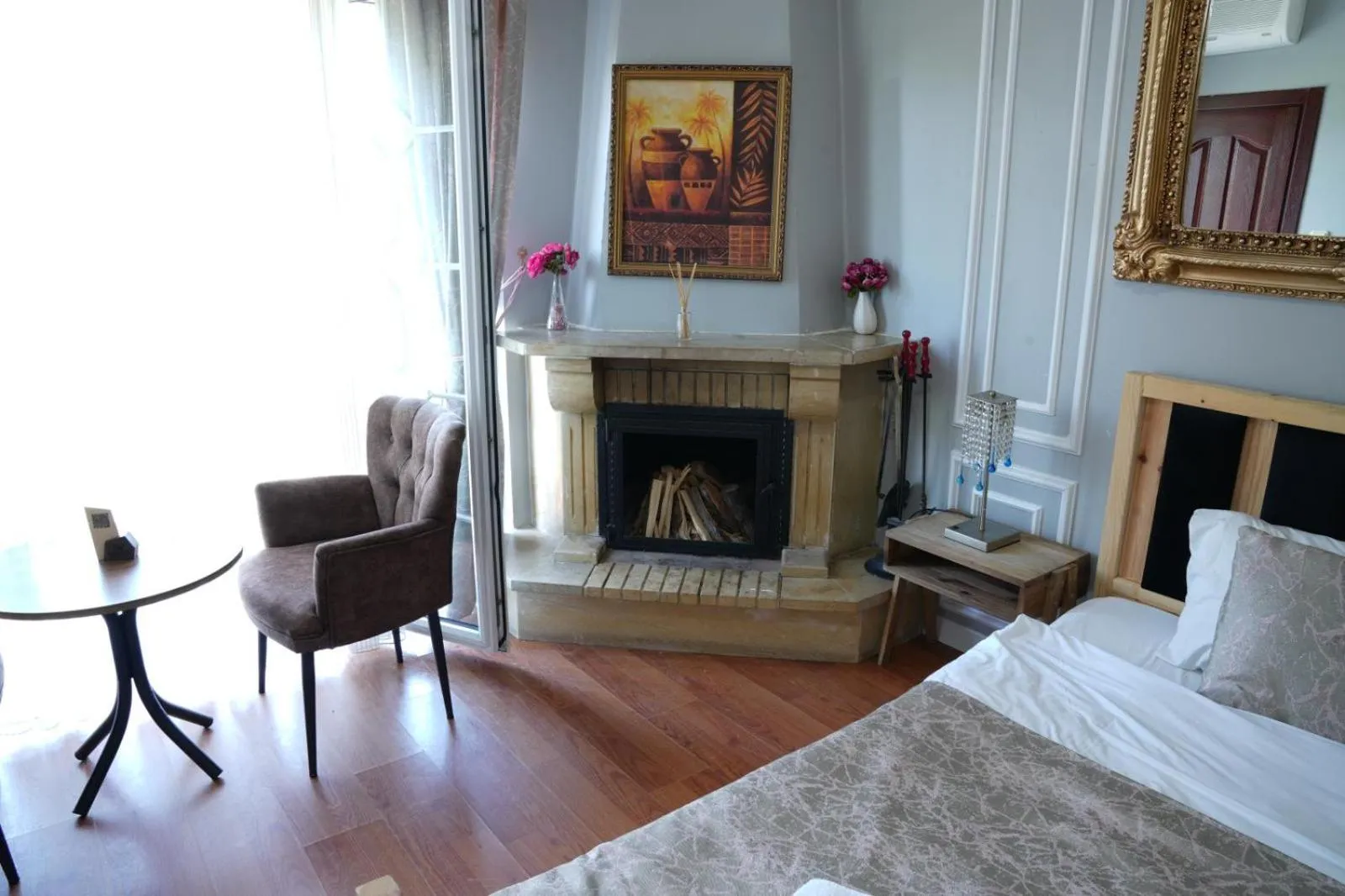 fireplace, Bed in BUTTERFLY BOUTIQUE HOTEL AĞVA