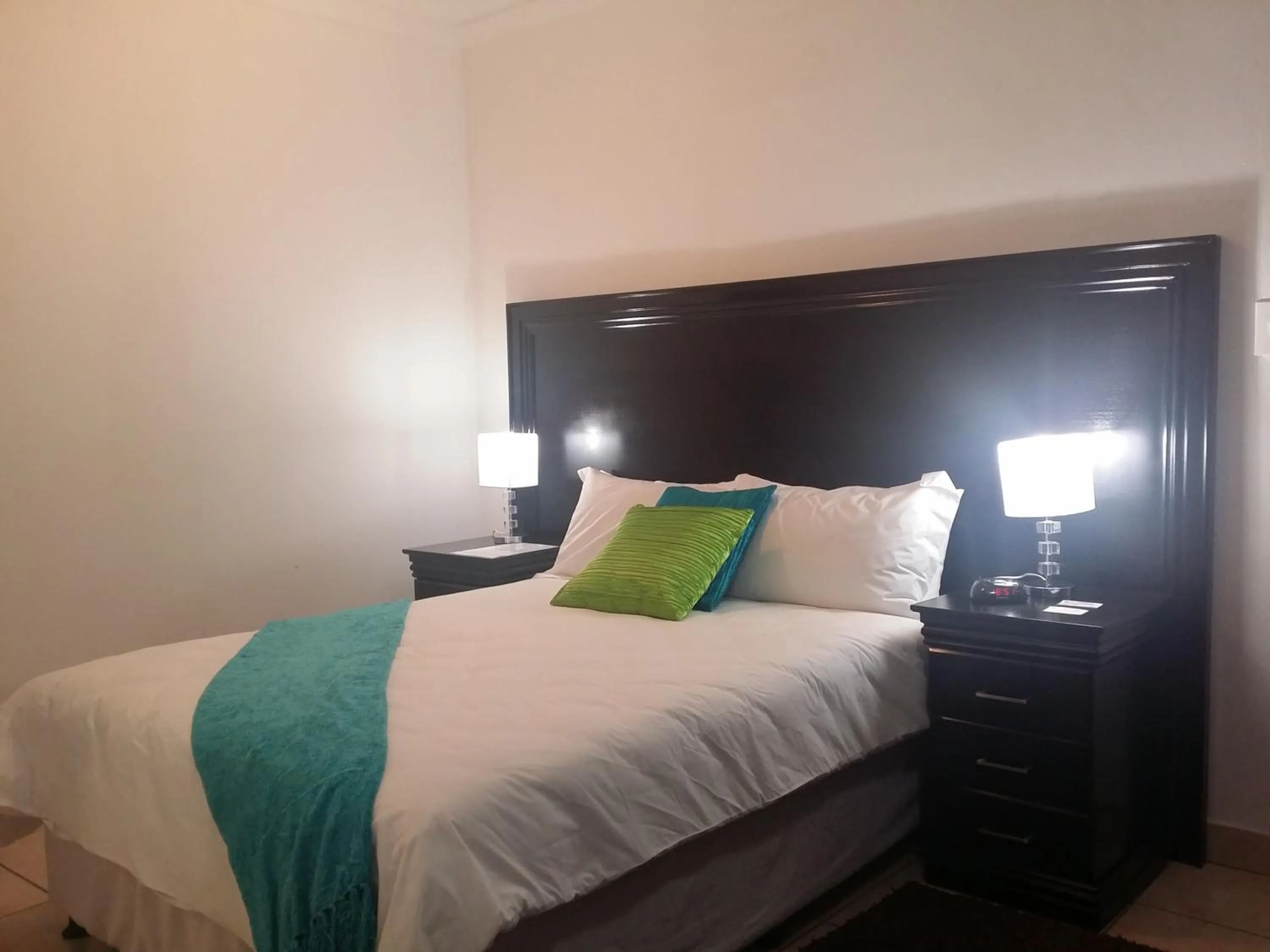 Bedroom, Bed in Alicia's B&B