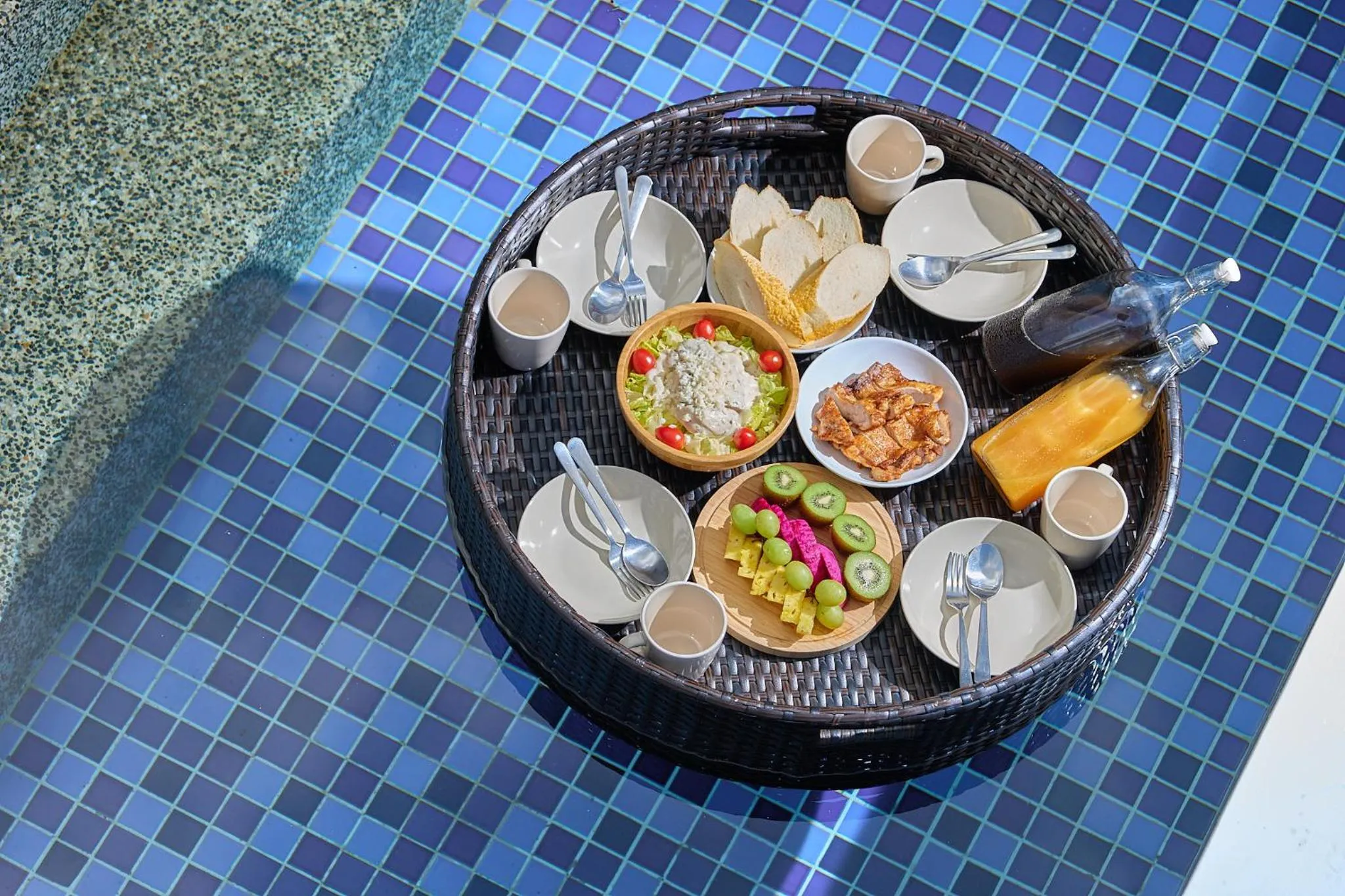 Breakfast in Cliff Villa