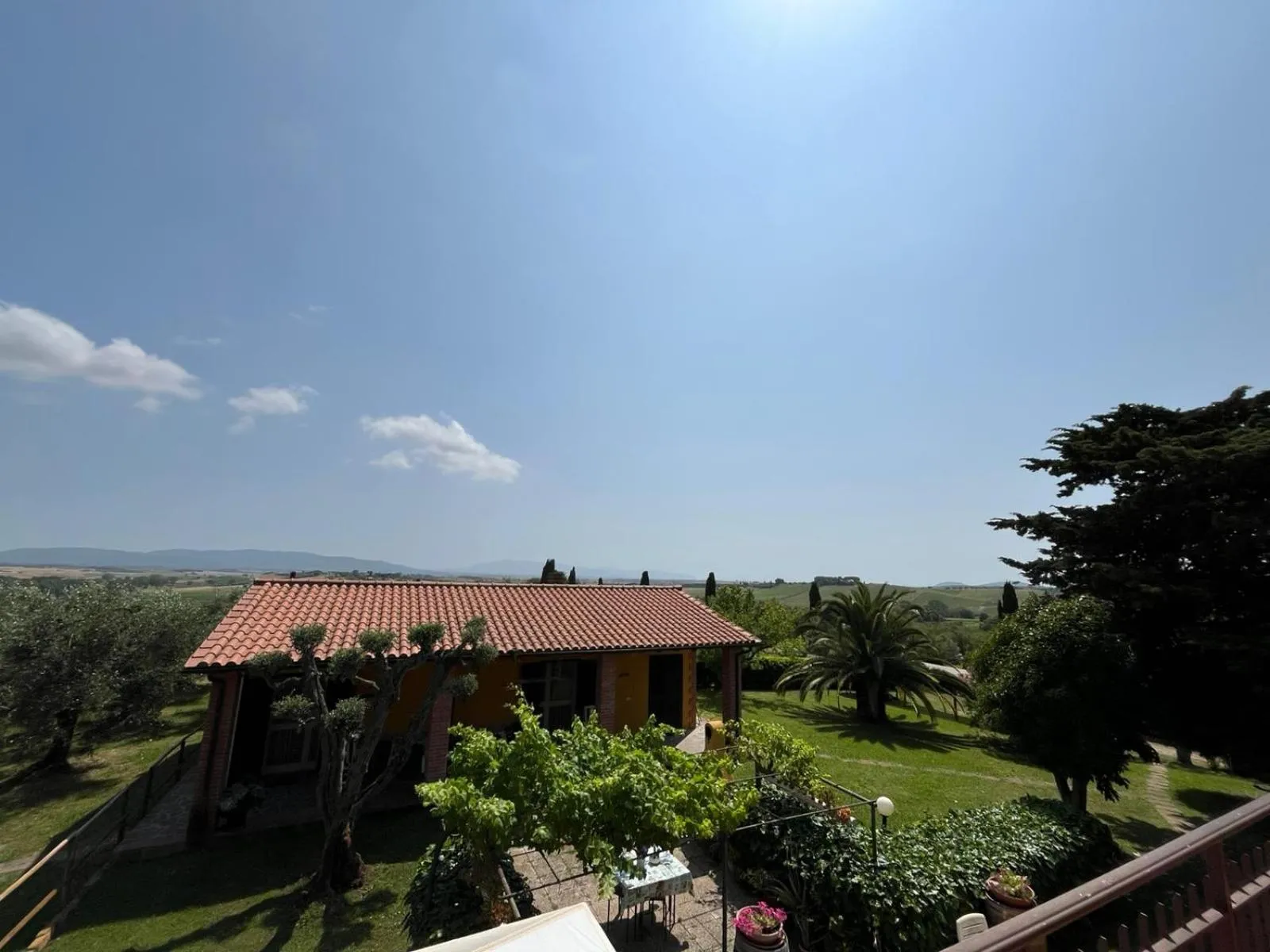 Garden view in Agriturismo La Carlina